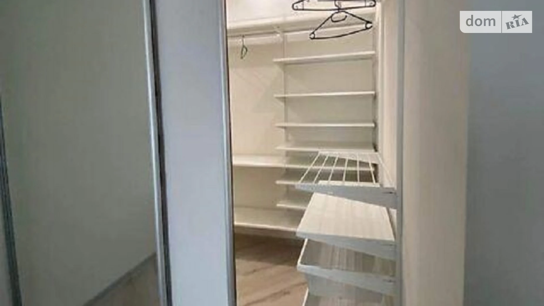 Продается 1-комнатная квартира 47 кв. м в Львове, ул. Хмельницкого Богдана - фото 3