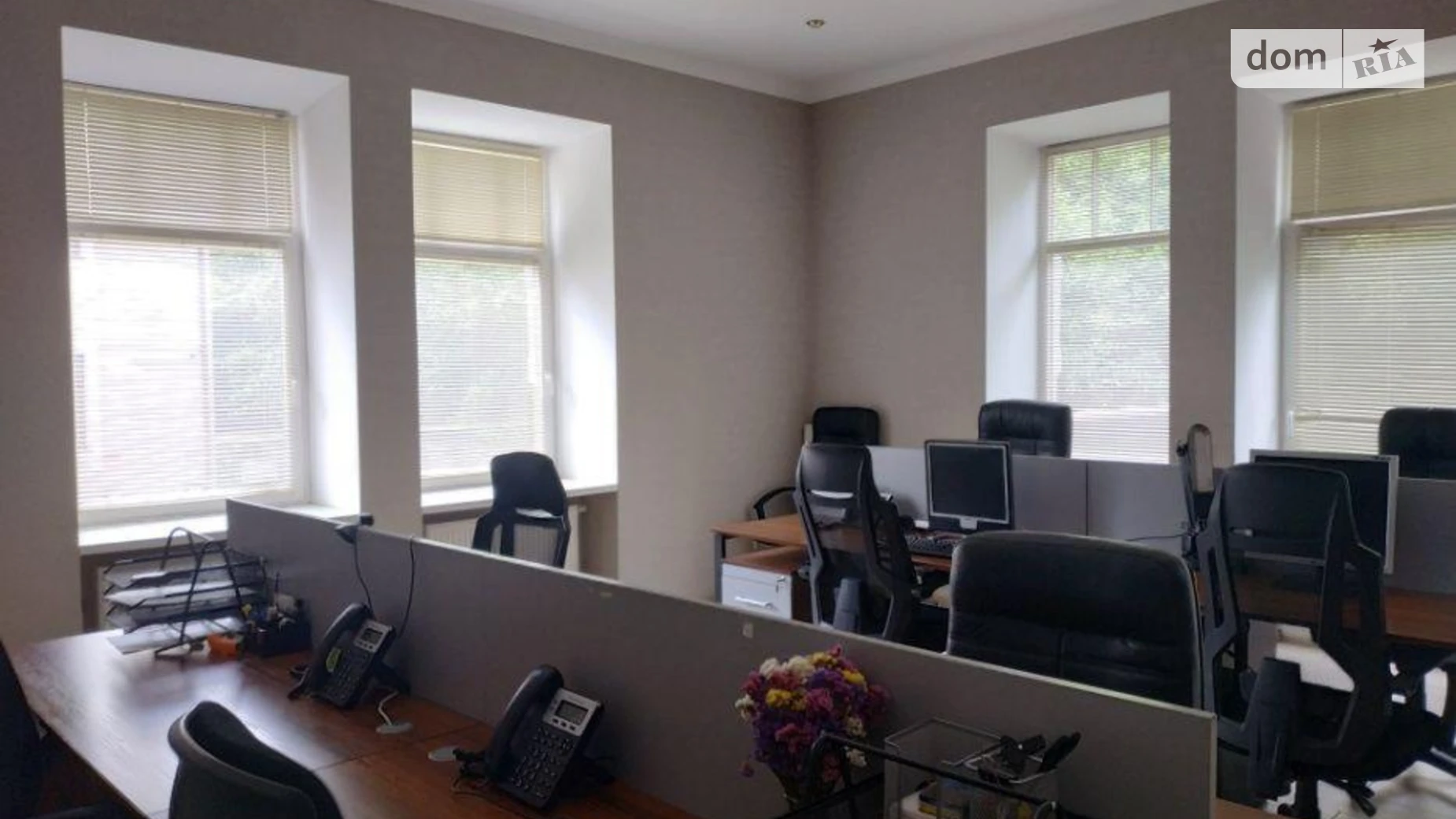 Сдается в аренду офис 135 кв. м в бизнес-центре, цена: 2000 $ - фото 2