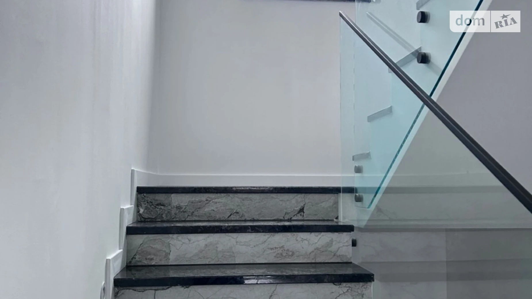 Сдается в аренду дом на 2 этажа 123 кв. м с садом, цена: 67184 грн - фото 4