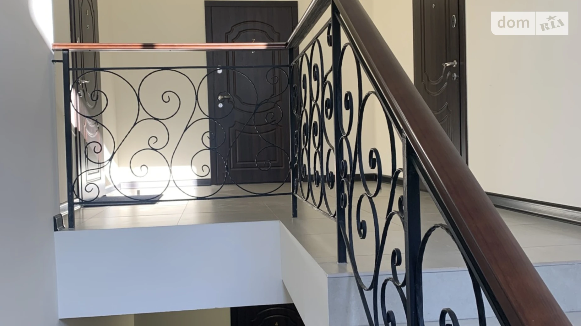 Продается помещения свободного назначения 67 кв. м в 3-этажном здании, цена: 150000 $ - фото 4