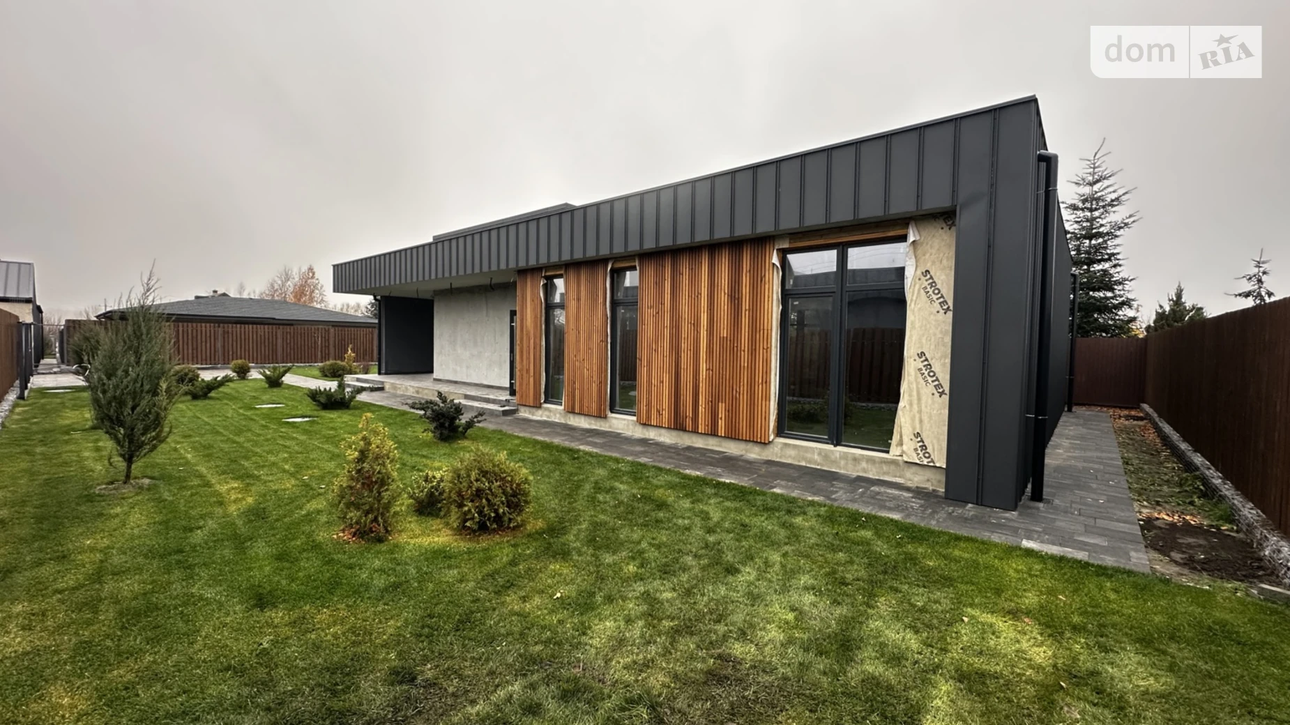 Продается одноэтажный дом 160 кв. м с балконом, цена: 350000 $ - фото 4