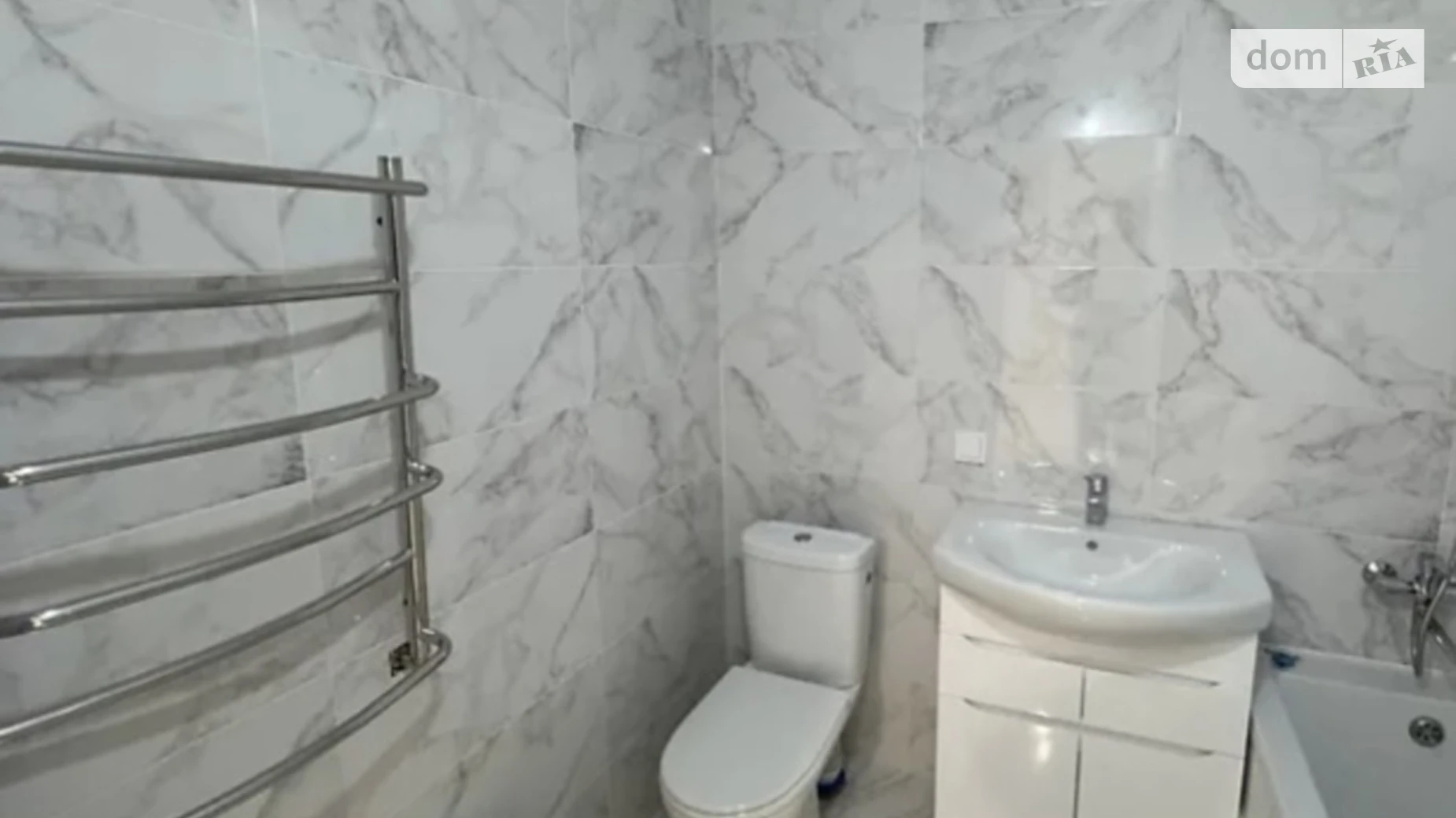 Продается 1-комнатная квартира 44.1 кв. м в Березиной, ул. Радужная, 104 - фото 2