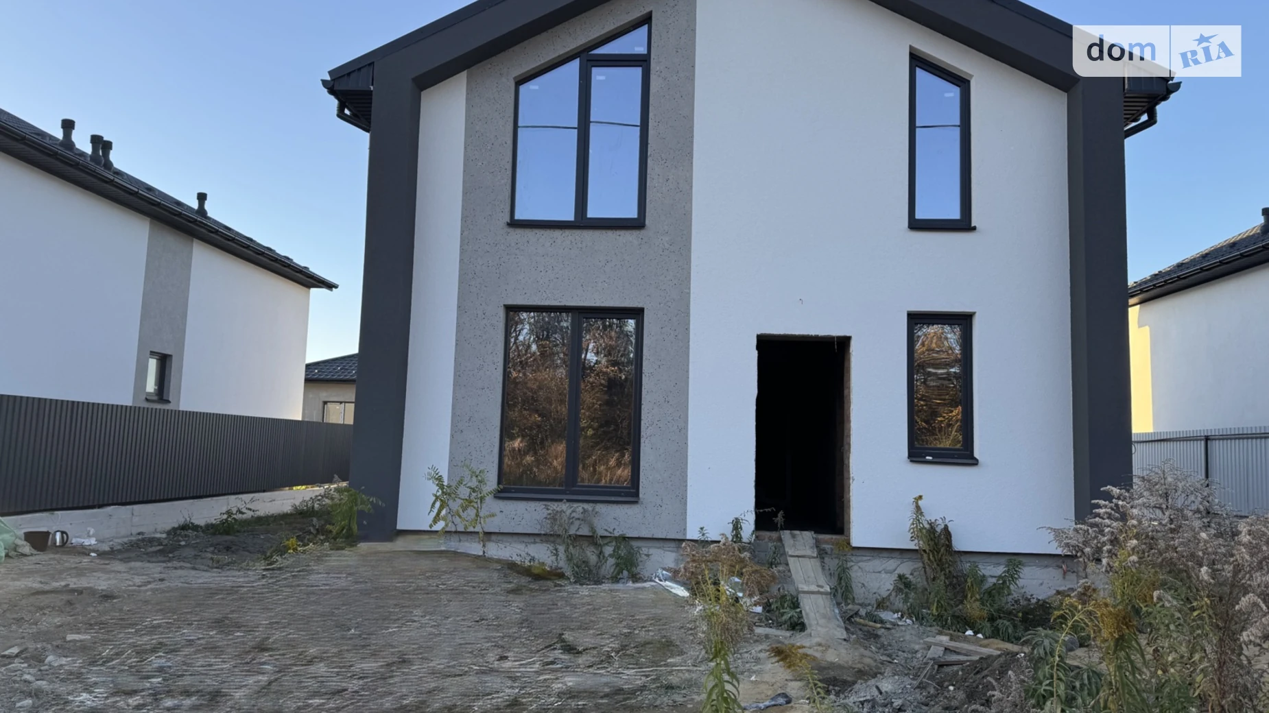 Продается дом на 2 этажа 125 кв. м с садом, цена: 105000 $ - фото 3