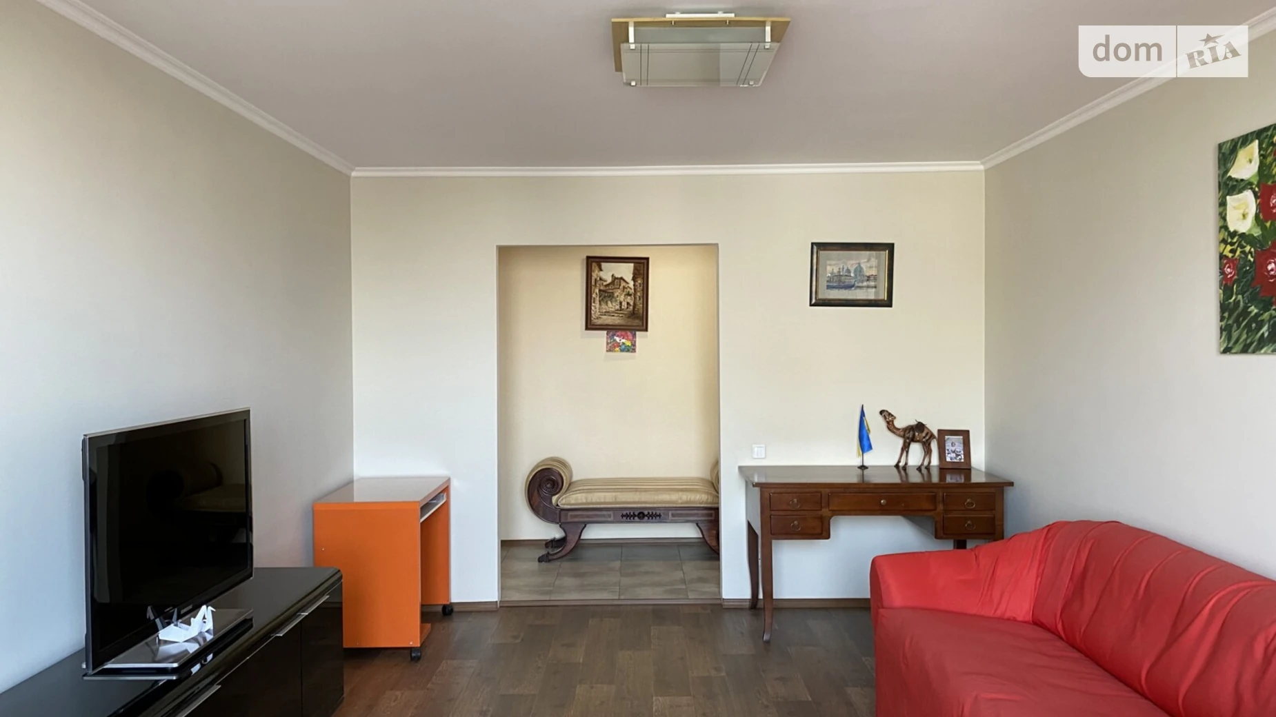 Продається 3-кімнатна квартира 72.4 кв. м у Києві, вул. Августина Волошина, 2А - фото 2