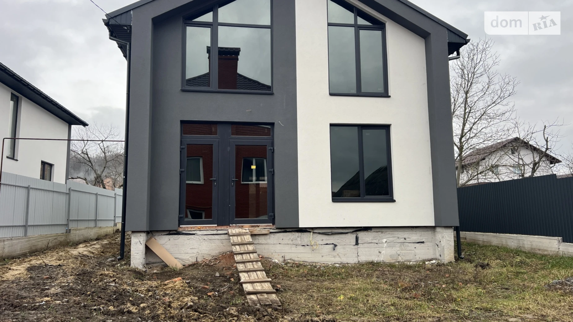 Продается дом на 2 этажа 125 кв. м с подвалом, цена: 120000 $ - фото 2