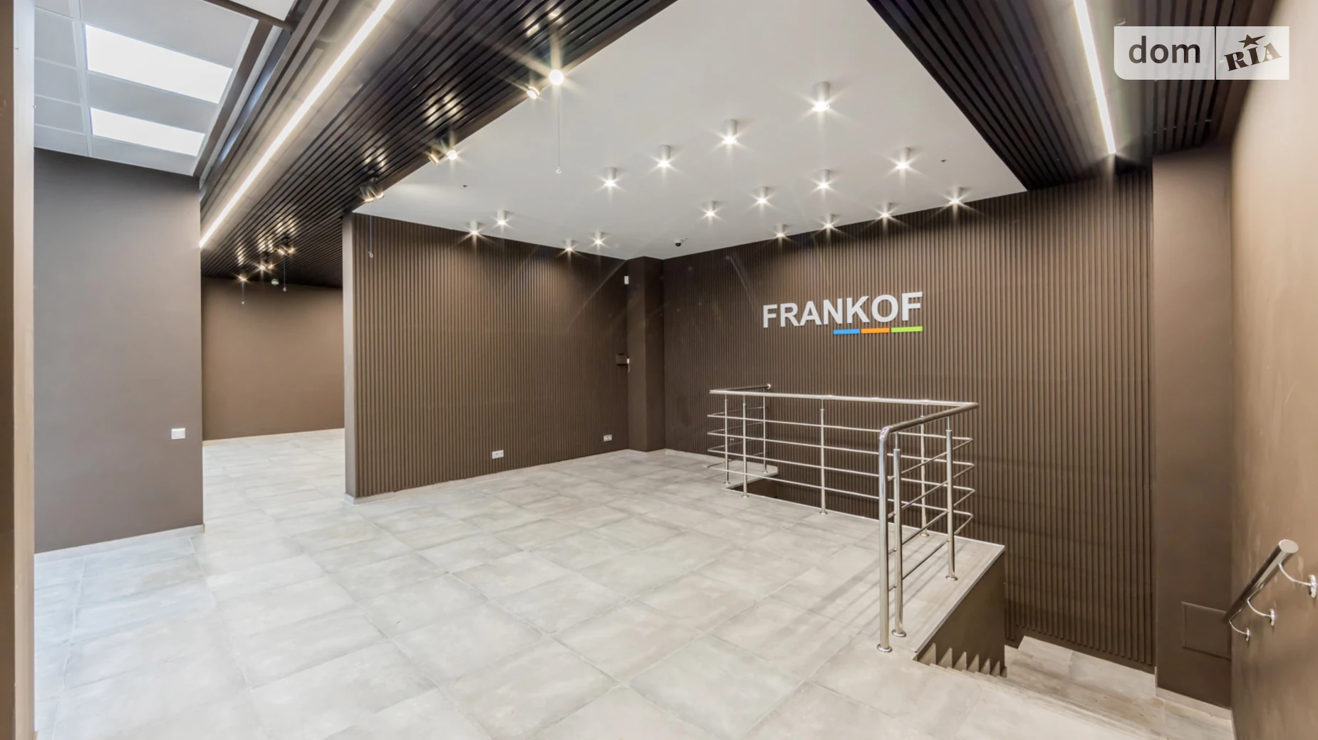 Сдается в аренду помещения свободного назначения 214.6 кв. м в 25-этажном здании, цена: 70818 грн - фото 2