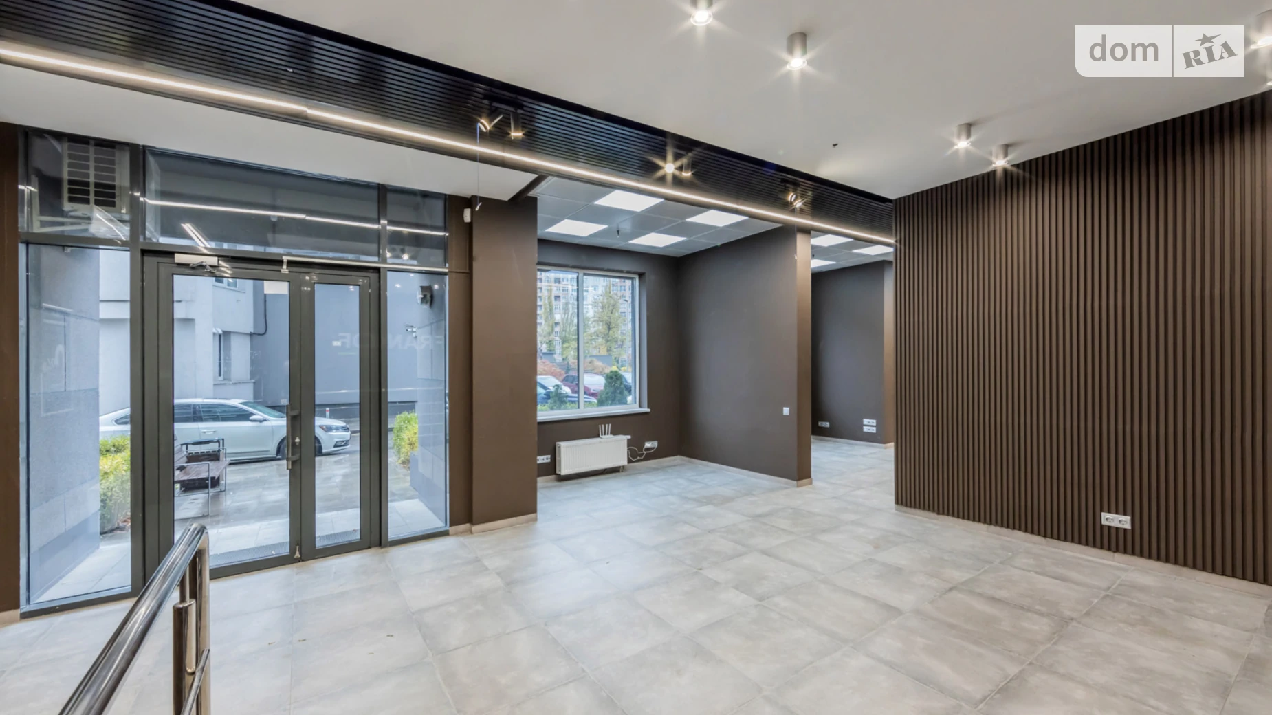Сдается в аренду помещения свободного назначения 214.6 кв. м в 25-этажном здании, цена: 70818 грн - фото 5