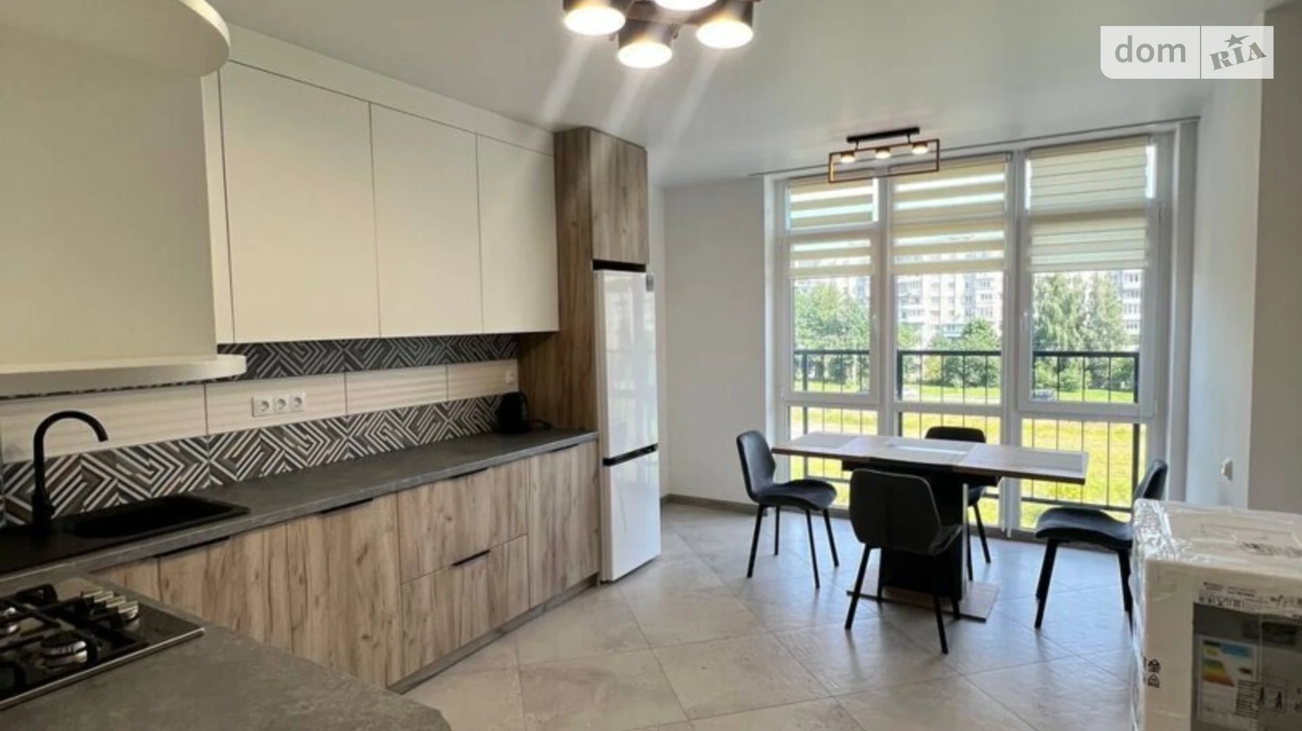 Сдается в аренду 3-комнатная квартира 87.6 кв. м в Львове, ул. Стрыйская - фото 2