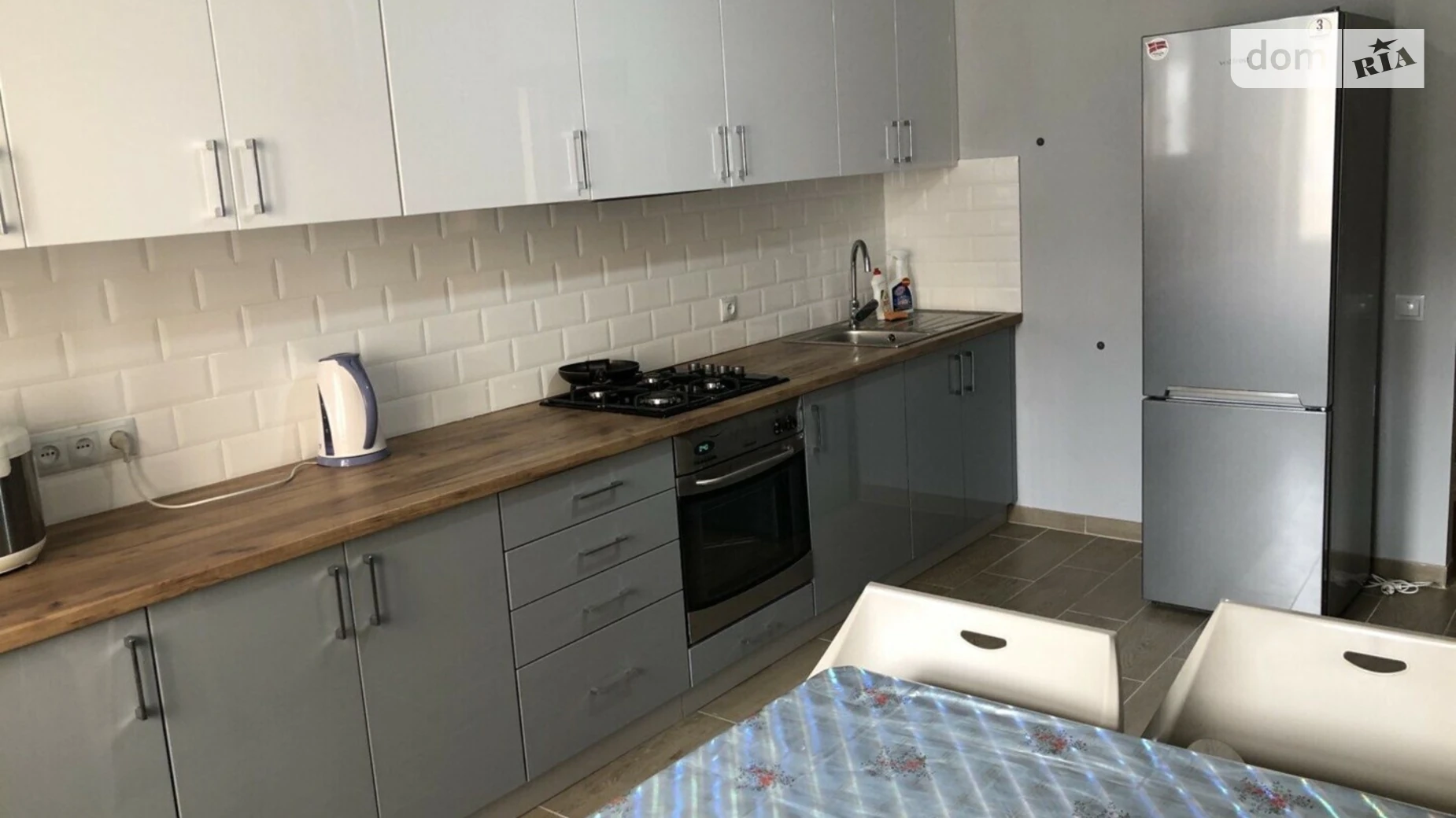 Сдается в аренду 1-комнатная квартира 47 кв. м в Львове, вул. Жасминовая, 9 - фото 2