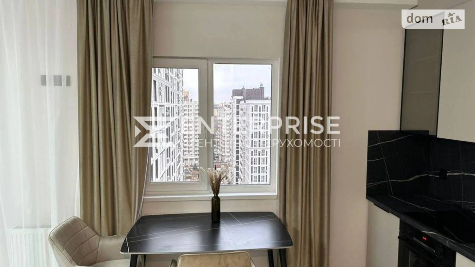 Продается 1-комнатная квартира 41 кв. м в Киеве, ул. Михаила Максимовича, 24 - фото 2