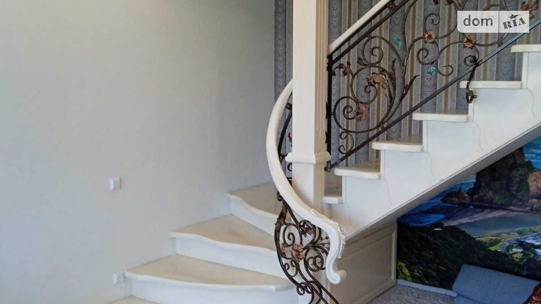 Продается дом на 2 этажа 209 кв. м с балконом, цена: 110000 $ - фото 3