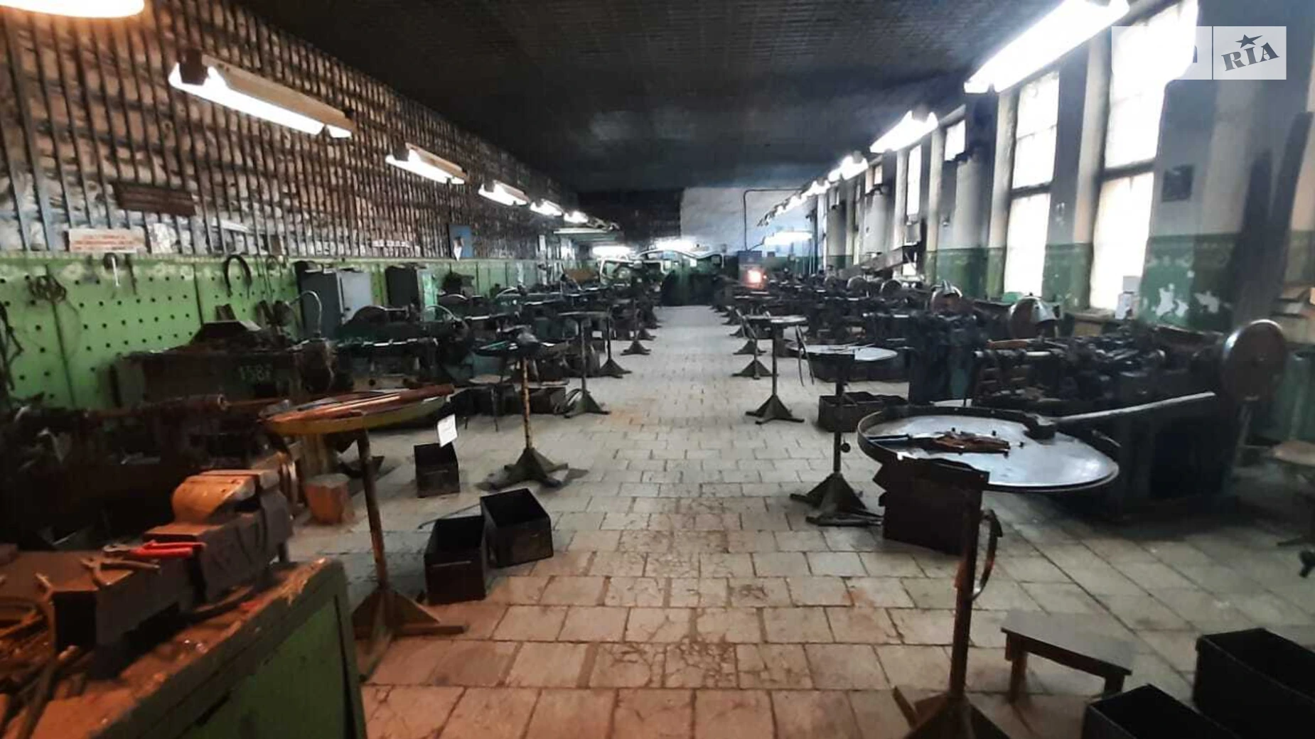 Продається об'єкт сфери послуг 5000 кв. м в 6-поверховій будівлі, цена: 1750000 $ - фото 3