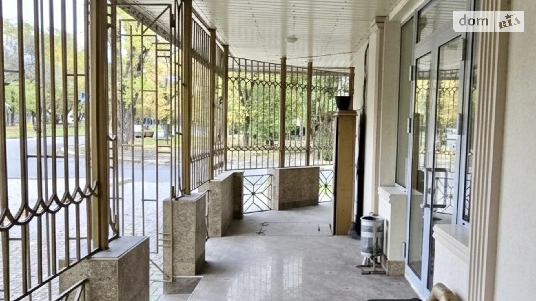 Сдается в аренду помещения свободного назначения 95.5 кв. м в 1-этажном здании, цена: 9330 грн - фото 4