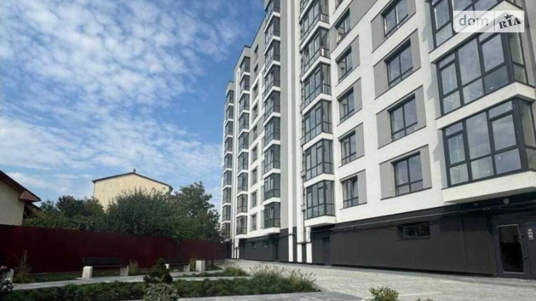 Продается 1-комнатная квартира 47 кв. м в Ивано-Франковске, ул. Молодежная, 53 - фото 2