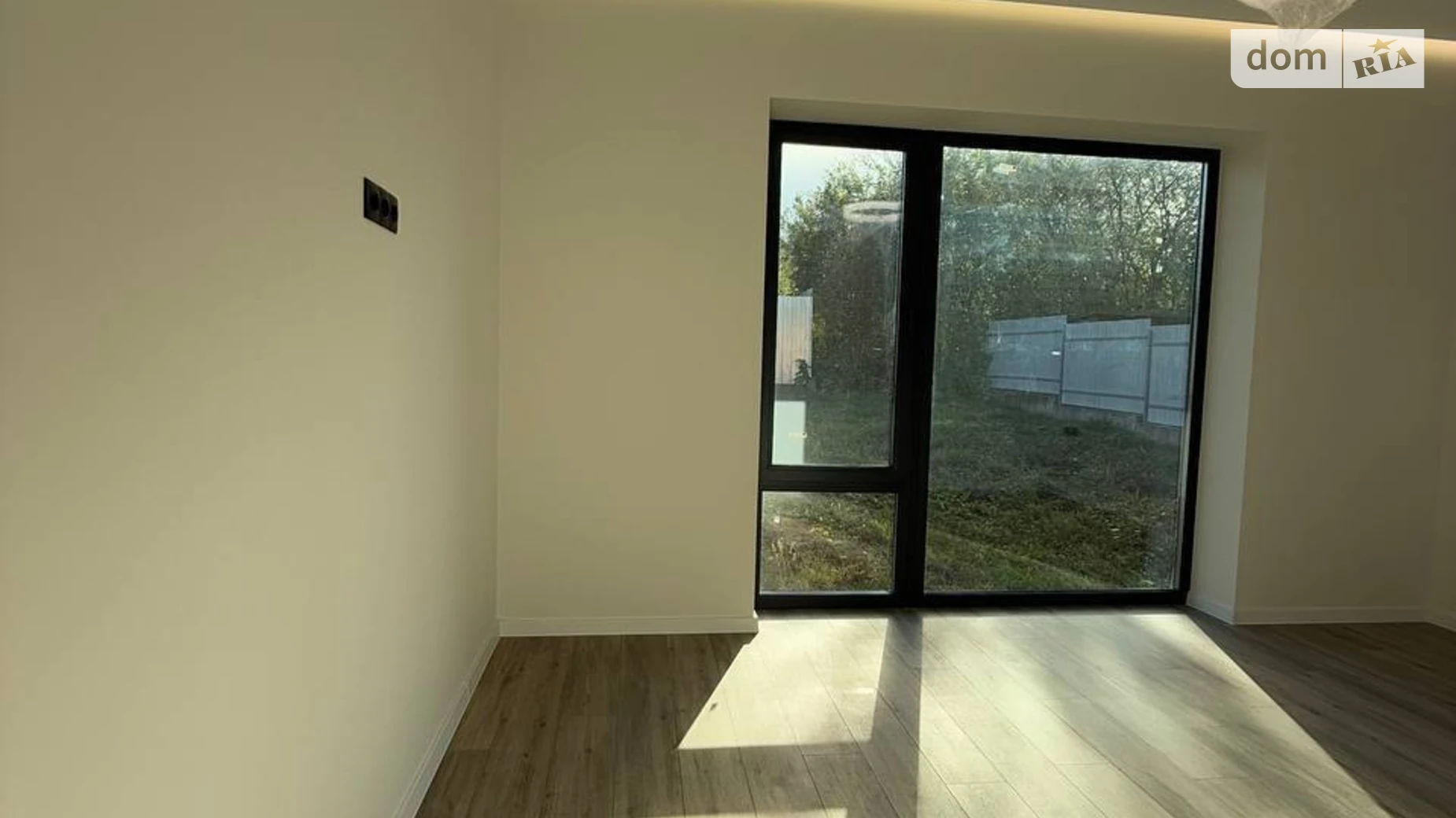 Продается одноэтажный дом 100 кв. м с камином, цена: 150000 $ - фото 3