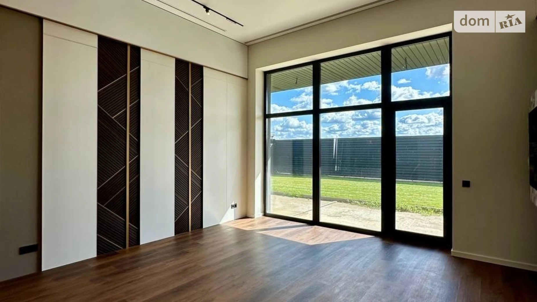 Продается одноэтажный дом 156 кв. м с участком, цена: 285000 $ - фото 3