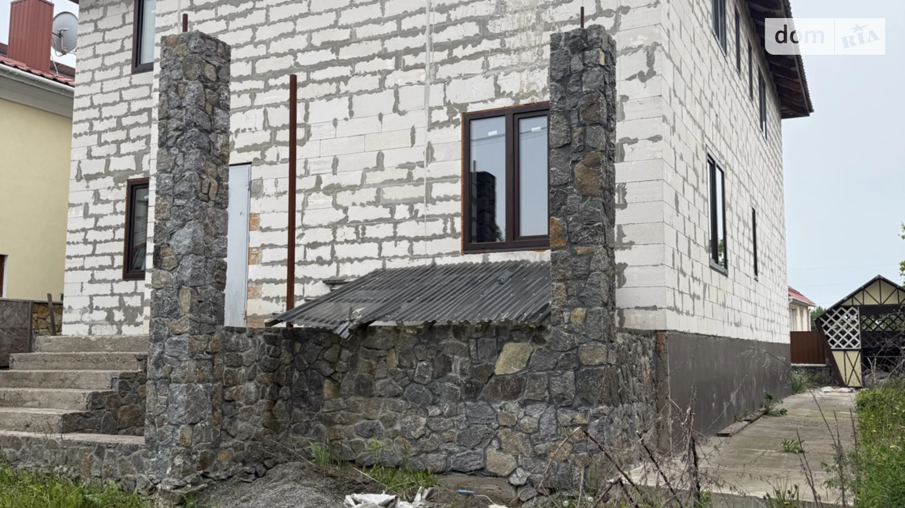 Продается дом на 2 этажа 230 кв. м с гаражом, цена: 80000 $ - фото 2