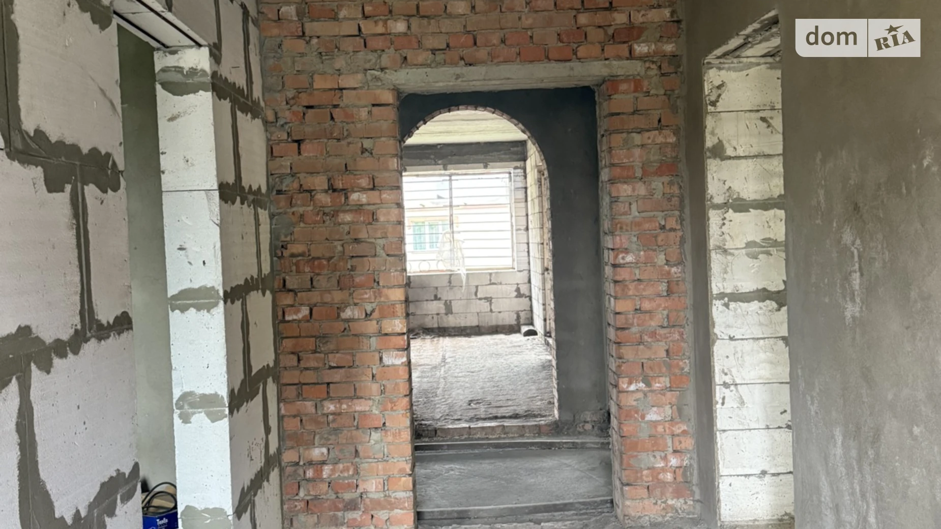 Продается дом на 2 этажа 230 кв. м с гаражом, цена: 80000 $ - фото 4