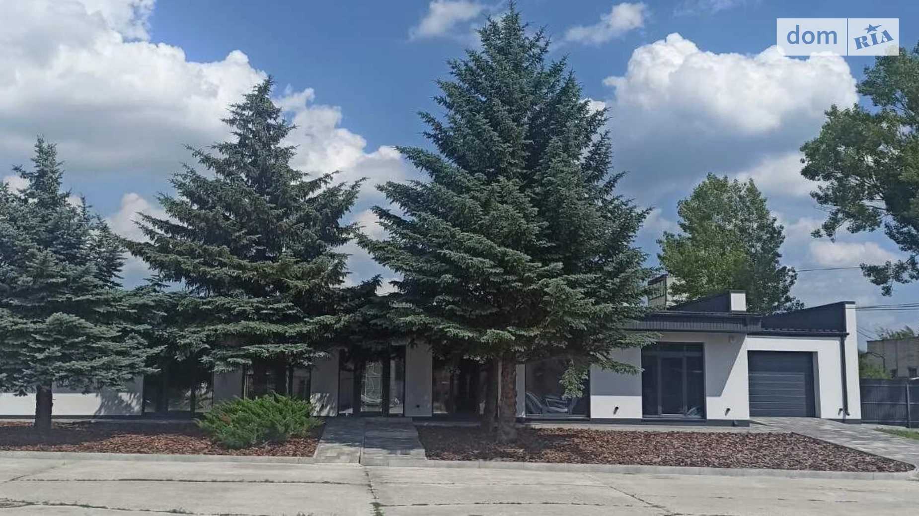 Продается помещения свободного назначения 5900 кв. м в 1-этажном здании, цена: 2450000 € - фото 2