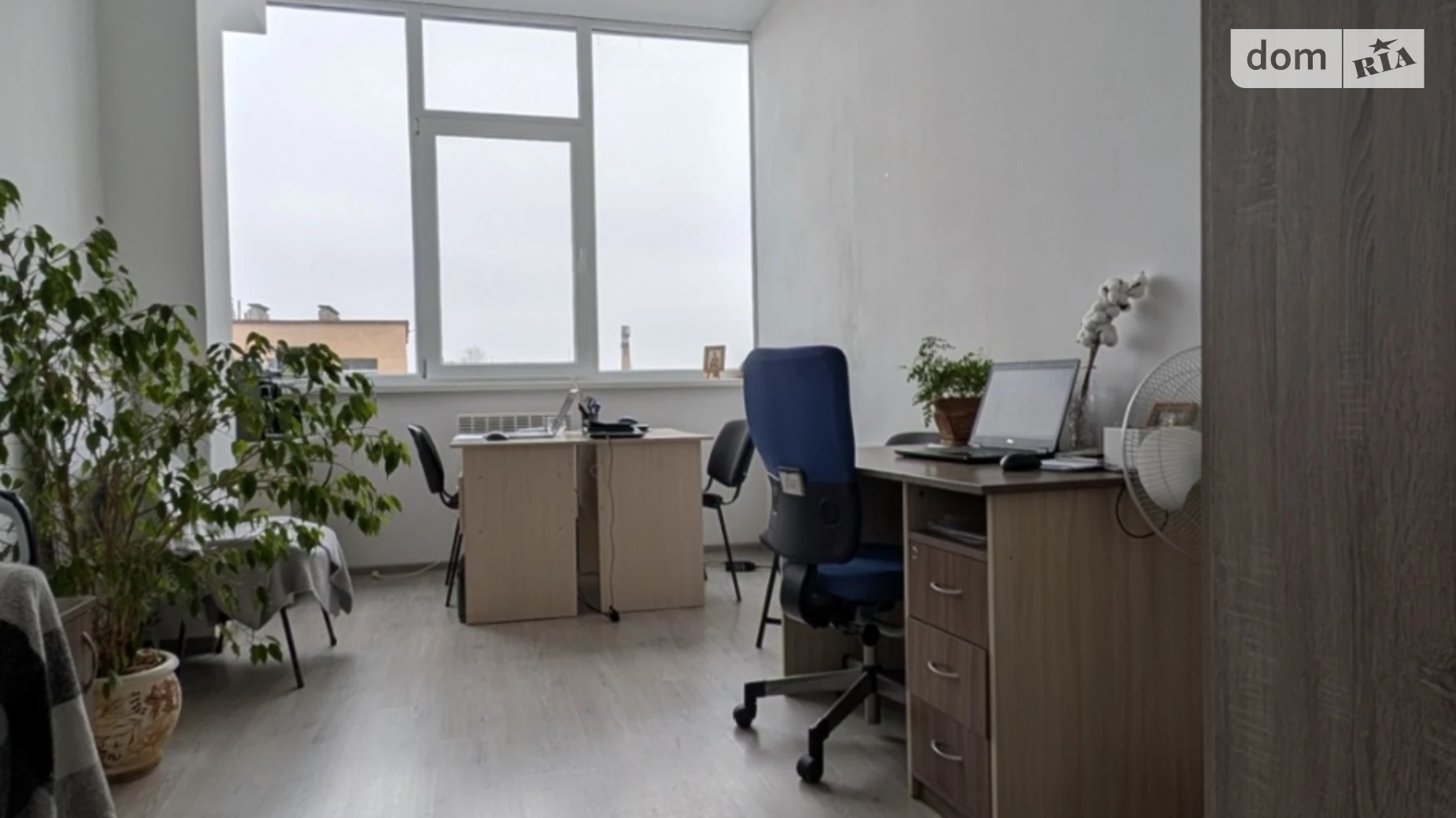 Сдается в аренду офис 15 кв. м в бизнес-центре, цена: 3600 грн - фото 2