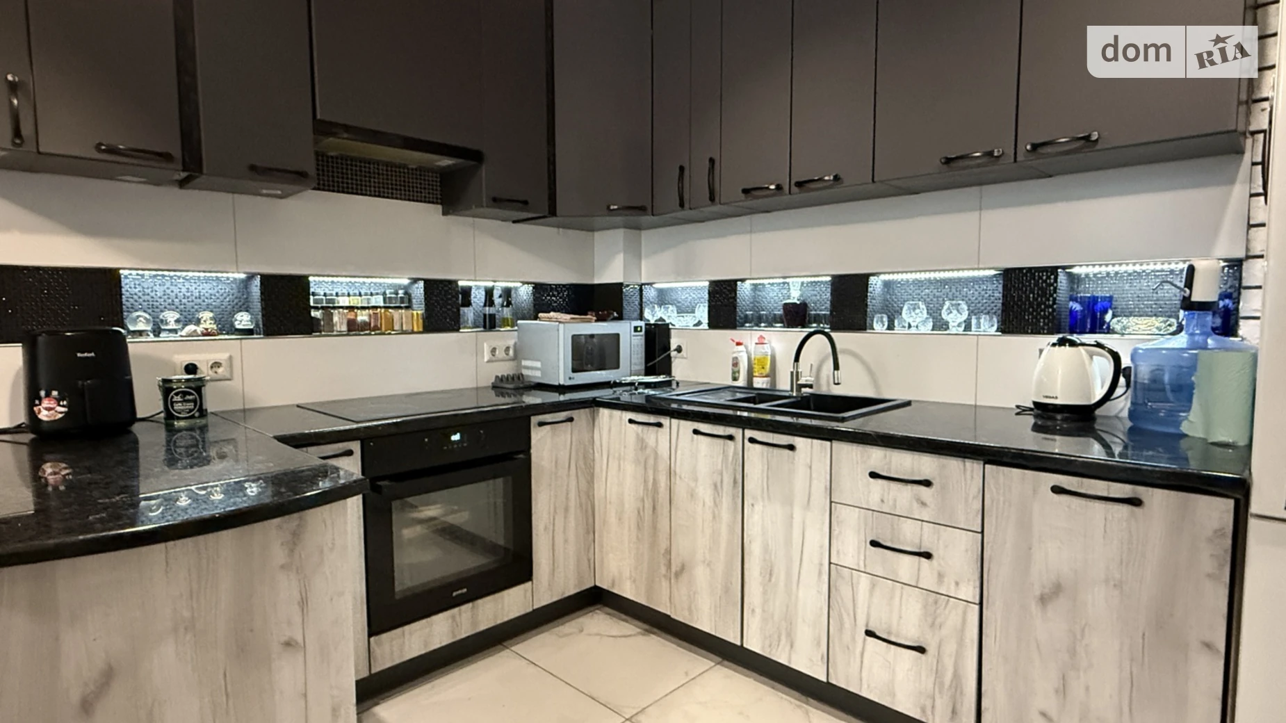 Продається 2-кімнатна квартира 55.4 кв. м у Ірпені, вул. Університетська(Карла Маркса), 3/11 - фото 3