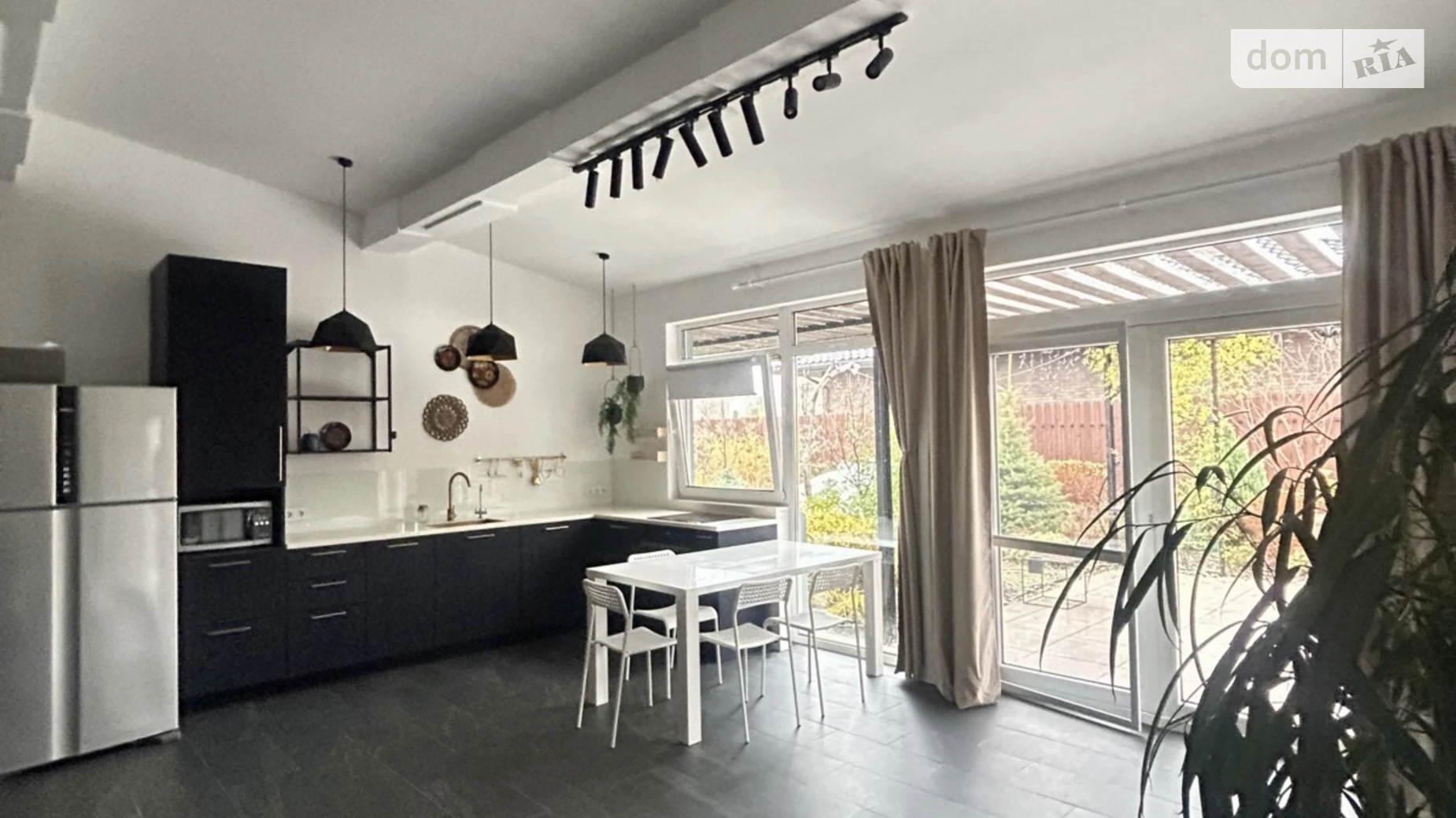 Сдается в аренду одноэтажный дом 130 кв. м с гаражом, цена: 1000 $ - фото 4