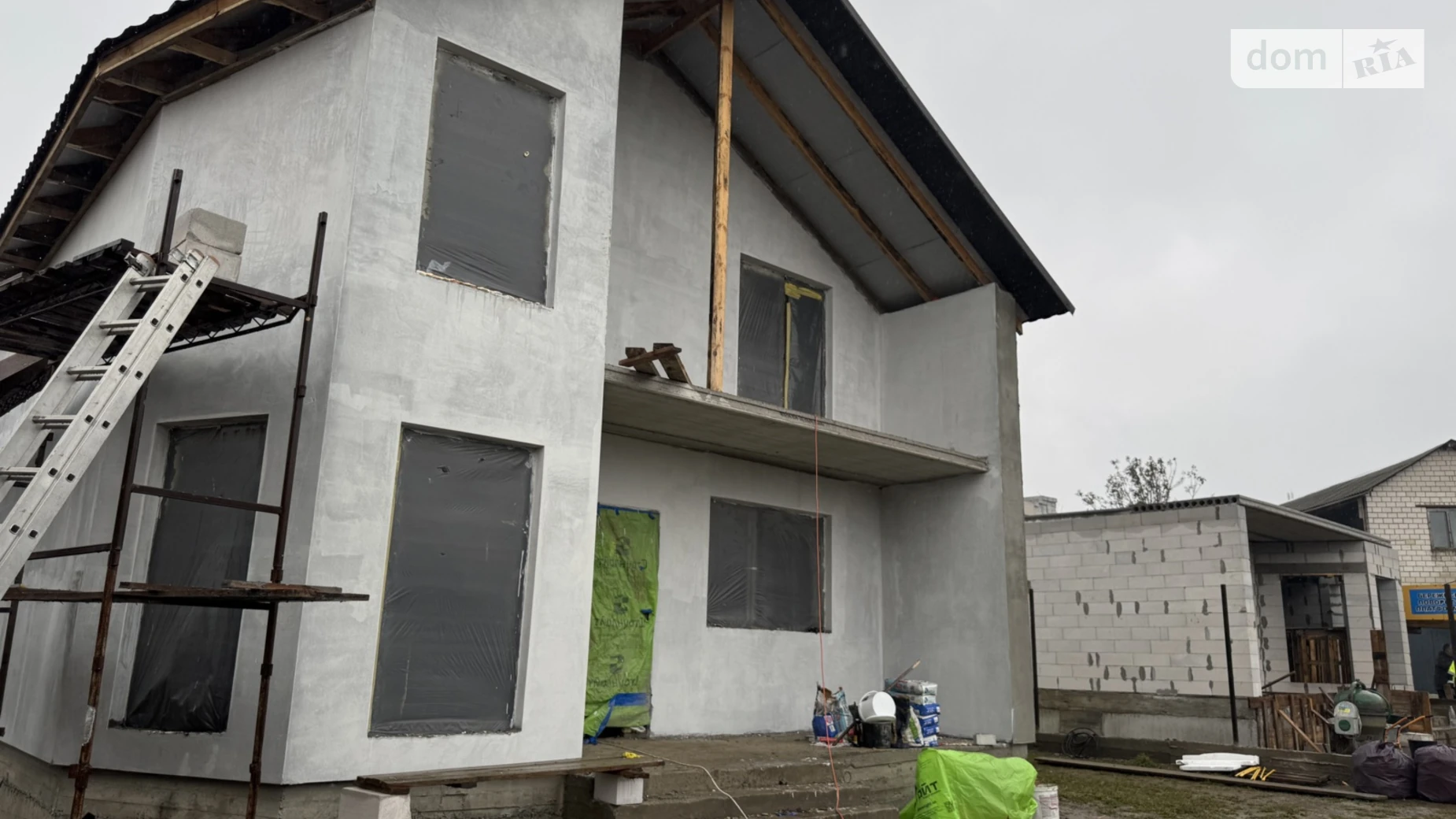 Продается дом на 2 этажа 135 кв. м с бассейном, цена: 82000 $ - фото 2