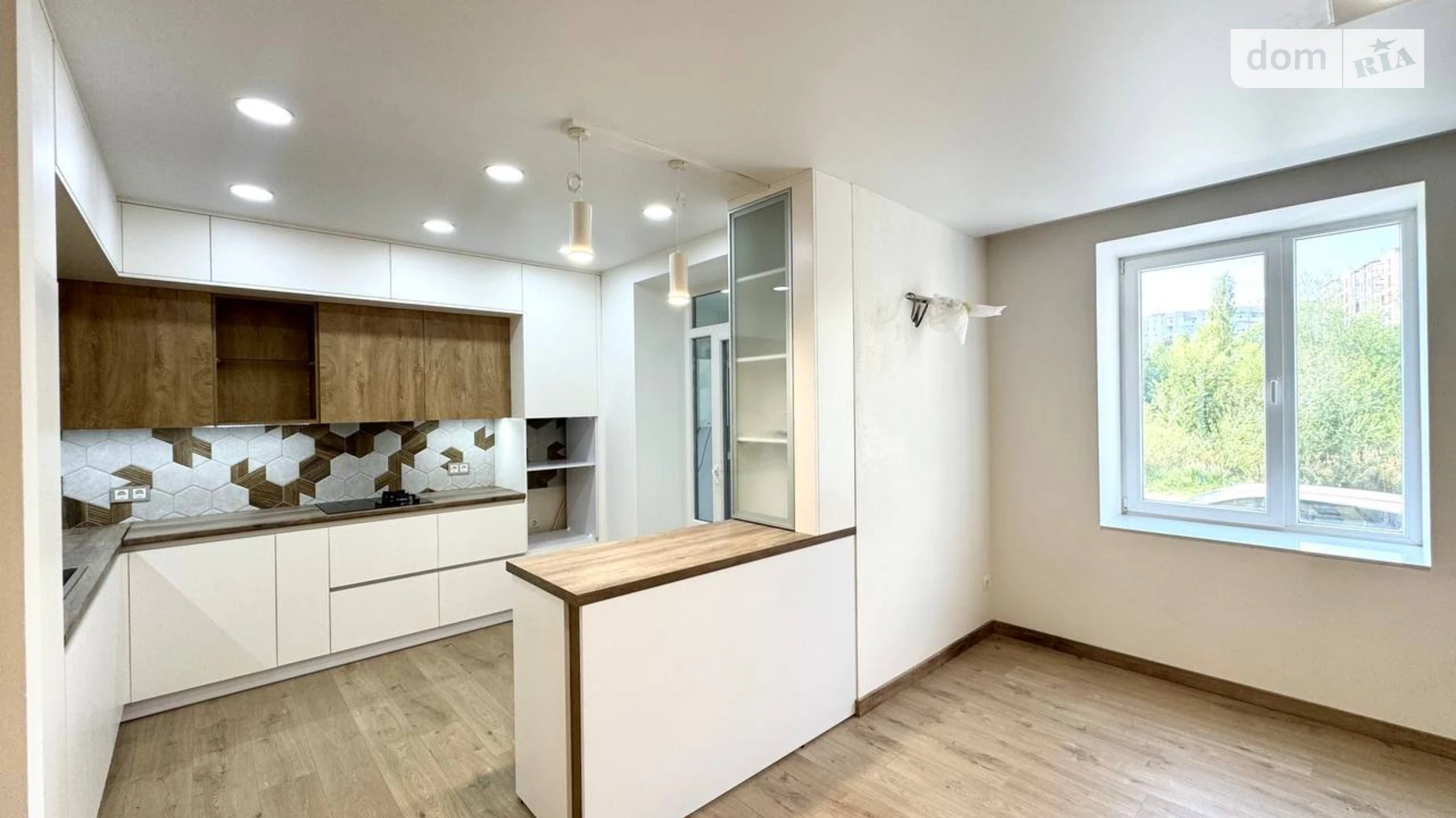 Продается 3-комнатная квартира 96 кв. м в Трускавце, ул. Павла Скоропадского, 8 - фото 4