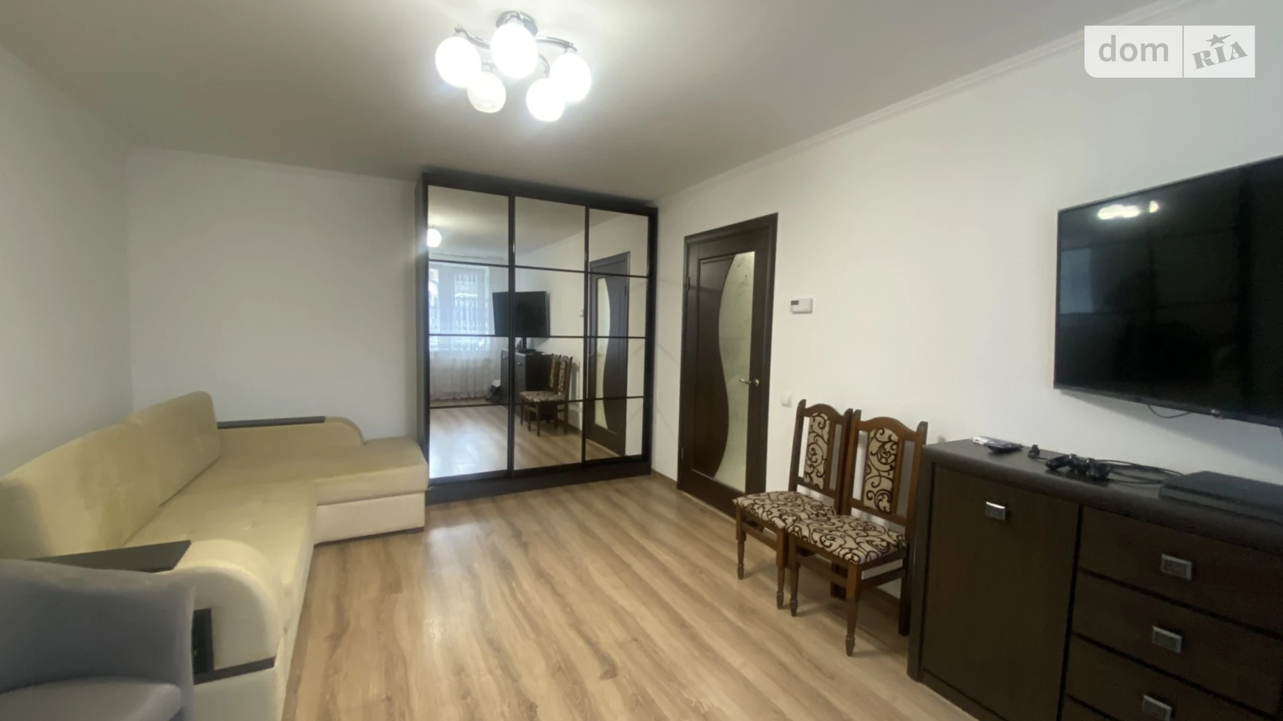 1-комнатная квартира 41.2 кв. м в Тернополе, ул. Коцюбинского - фото 2