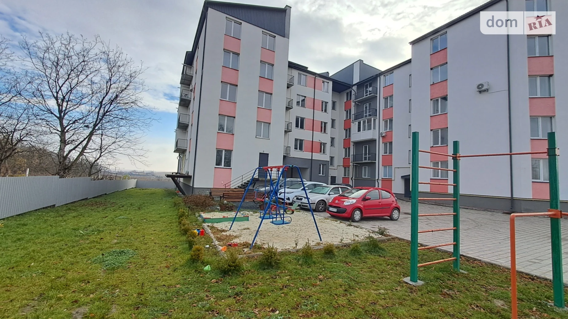 Продается 2-комнатная квартира 67 кв. м в Байковцах, ул. Солнечная, 19А - фото 2