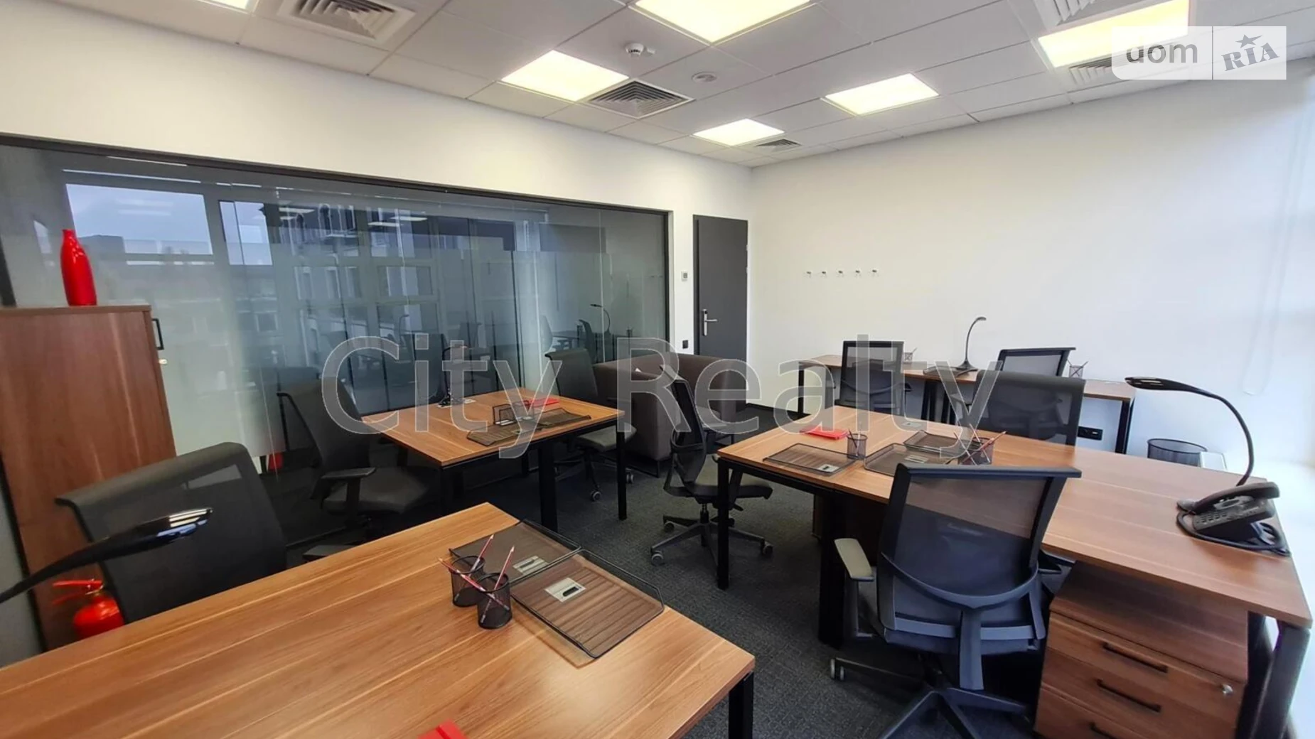 Сдается в аренду офис 65 кв. м в бизнес-центре, цена: 1880 $ - фото 3