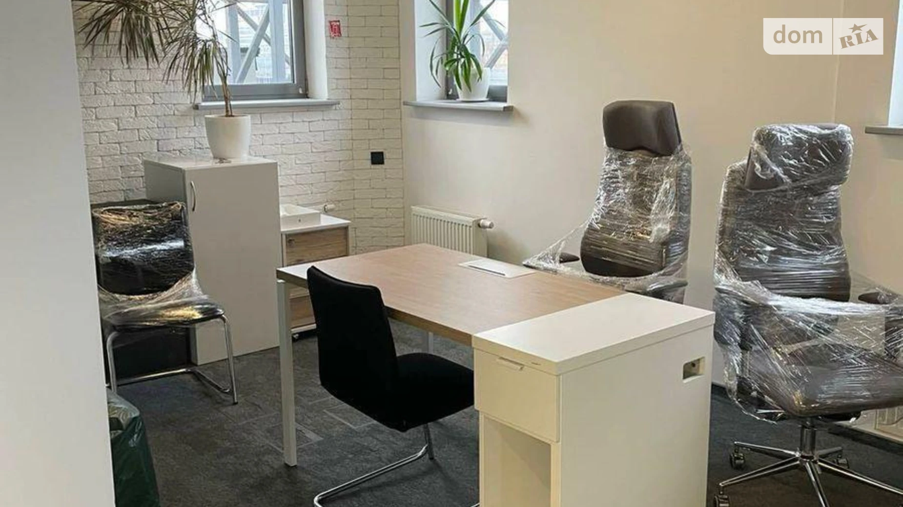 Сдается в аренду офис 116 кв. м в бизнес-центре, цена: 1476 $ - фото 4