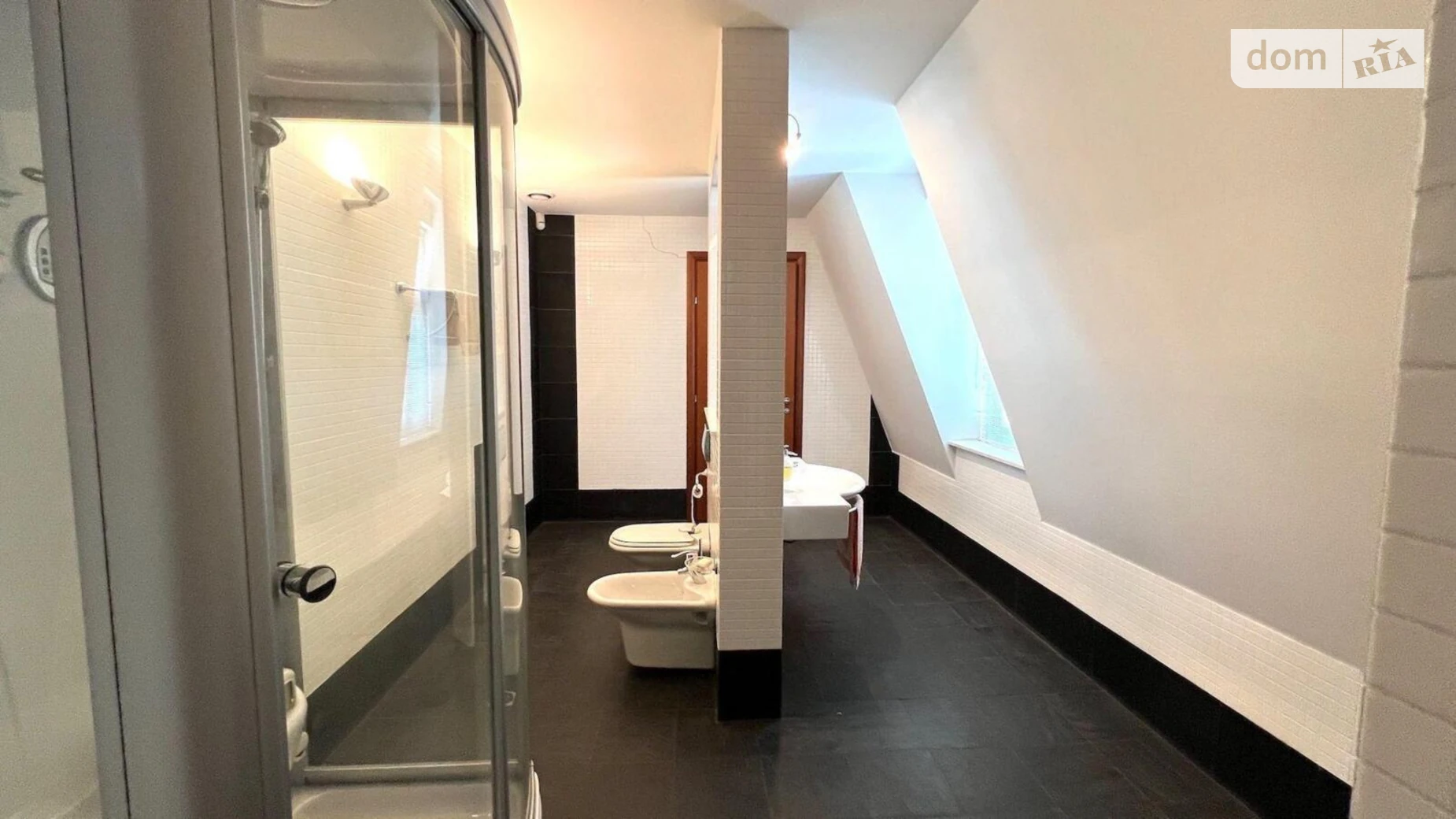 Сдается в аренду офис 1090 кв. м в бизнес-центре, цена: 20000 $ - фото 4