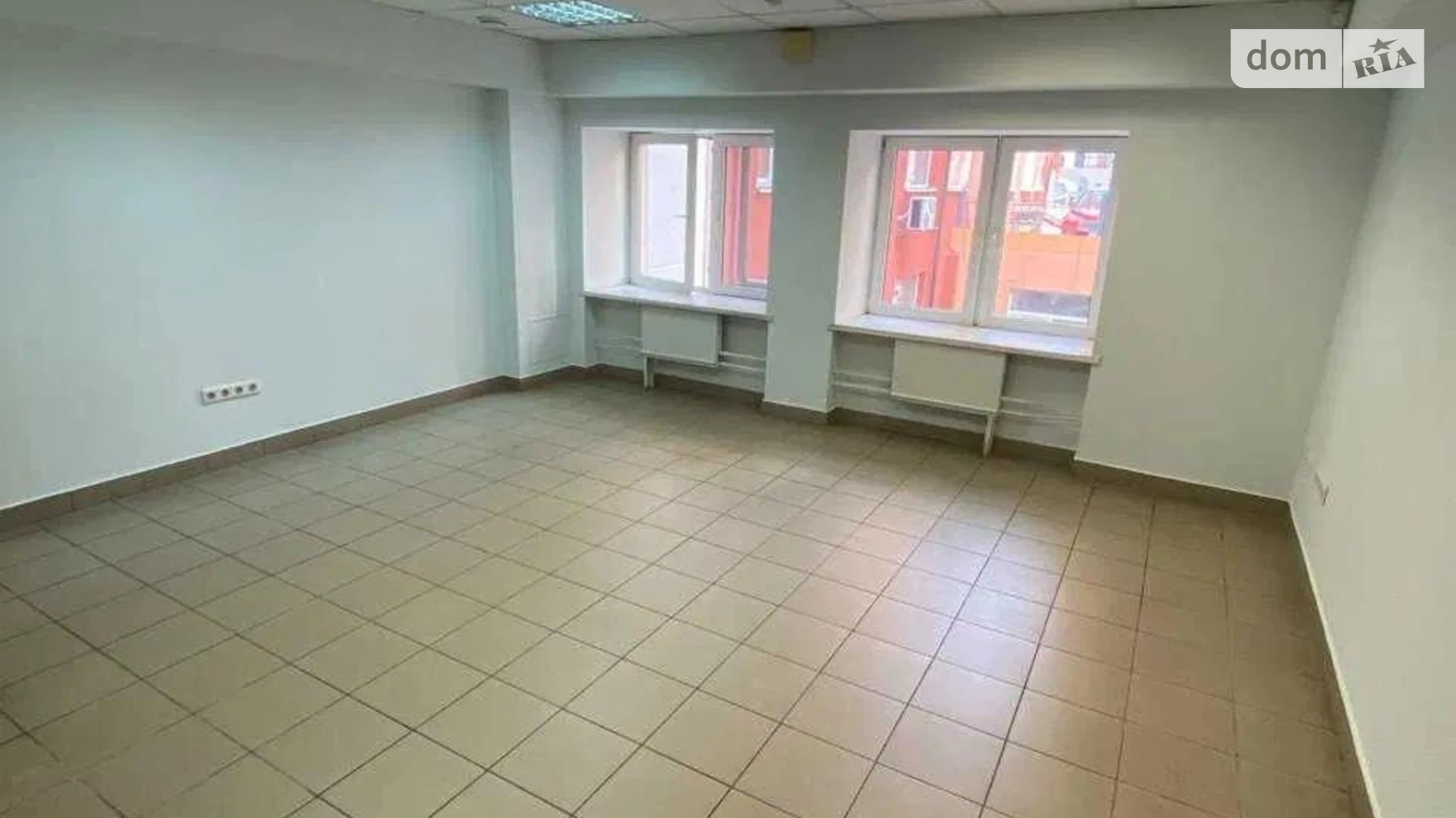 Сдается в аренду офис 139 кв. м в бизнес-центре, цена: 41700 грн - фото 2