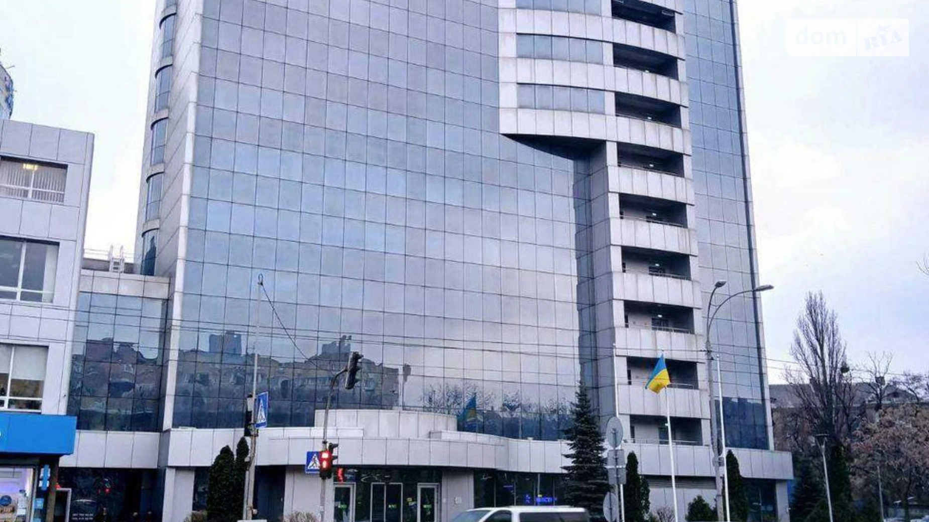 Сдается в аренду офис 1500 кв. м в бизнес-центре, цена: 345000 грн - фото 2