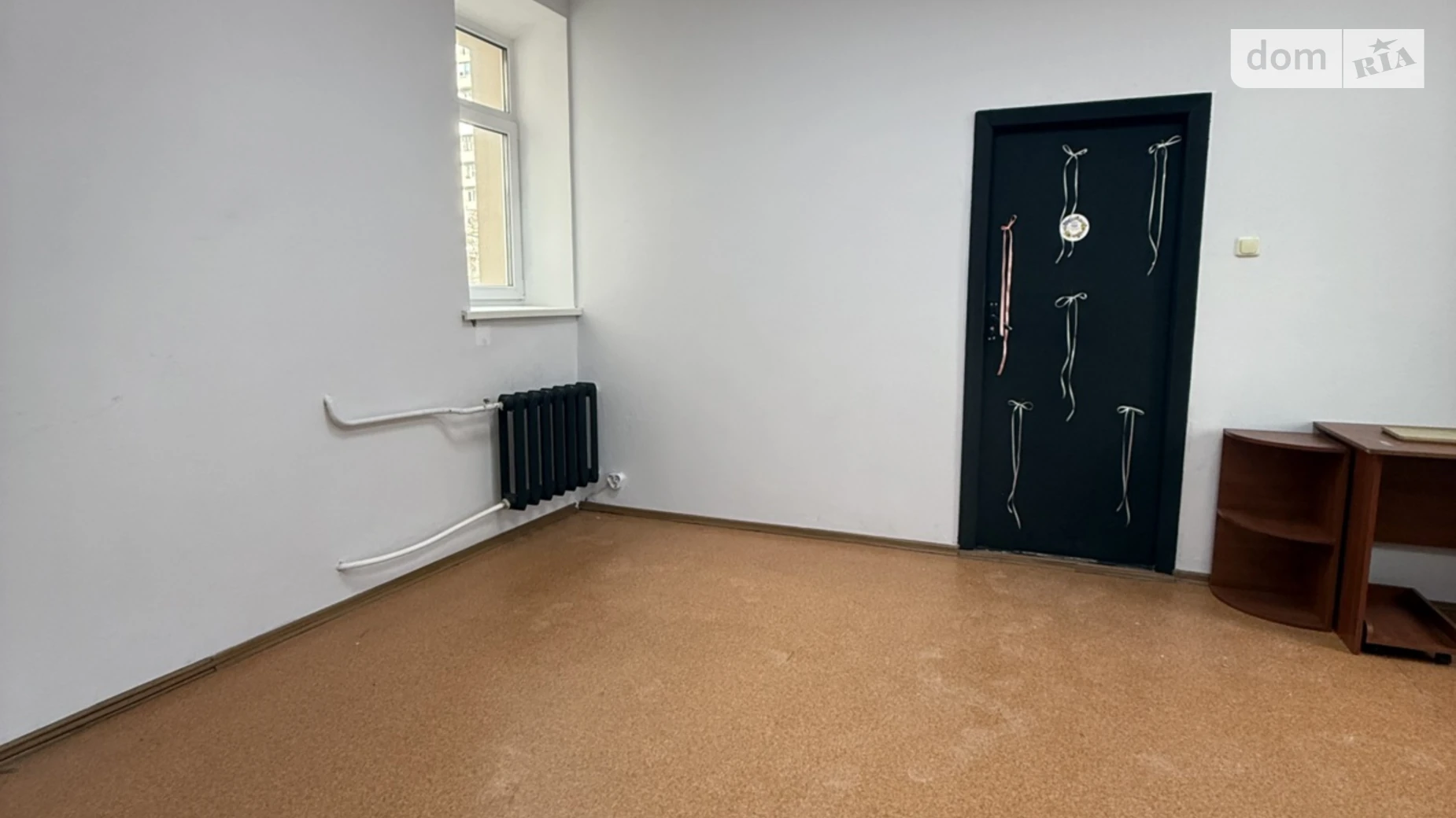 Сдается в аренду офис 60 кв. м в бизнес-центре, цена: 10000 грн - фото 3