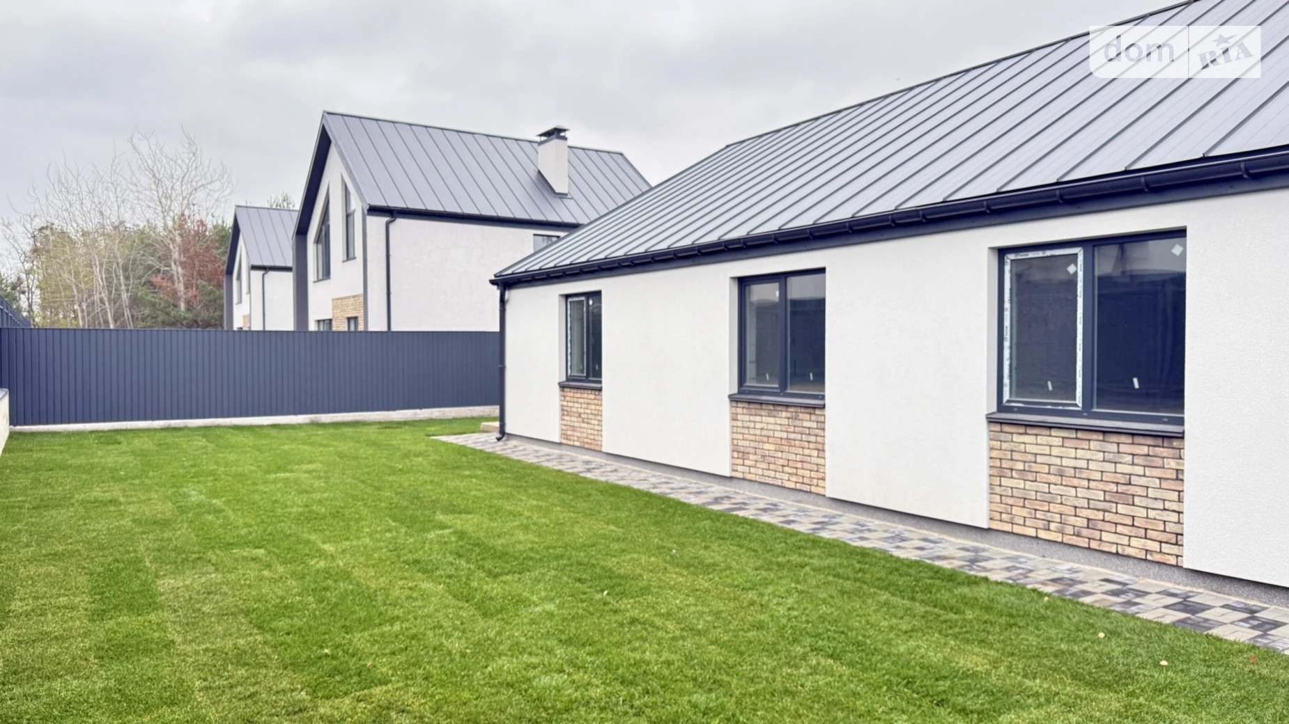 Продается одноэтажный дом 102 кв. м с гаражом, цена: 107000 $ - фото 4