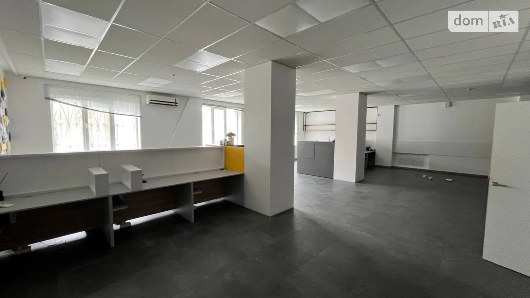 Сдается в аренду офис 430.5 кв. м в бизнес-центре, цена: 79640 грн - фото 3