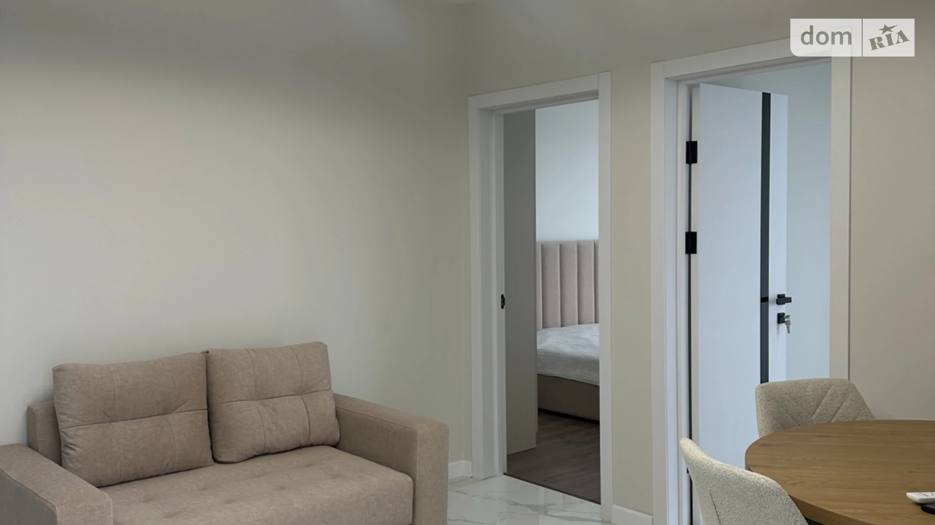 Продается 2-комнатная квартира 53 кв. м в Ужгороде, ул. Николая Бобяка, 8 - фото 3