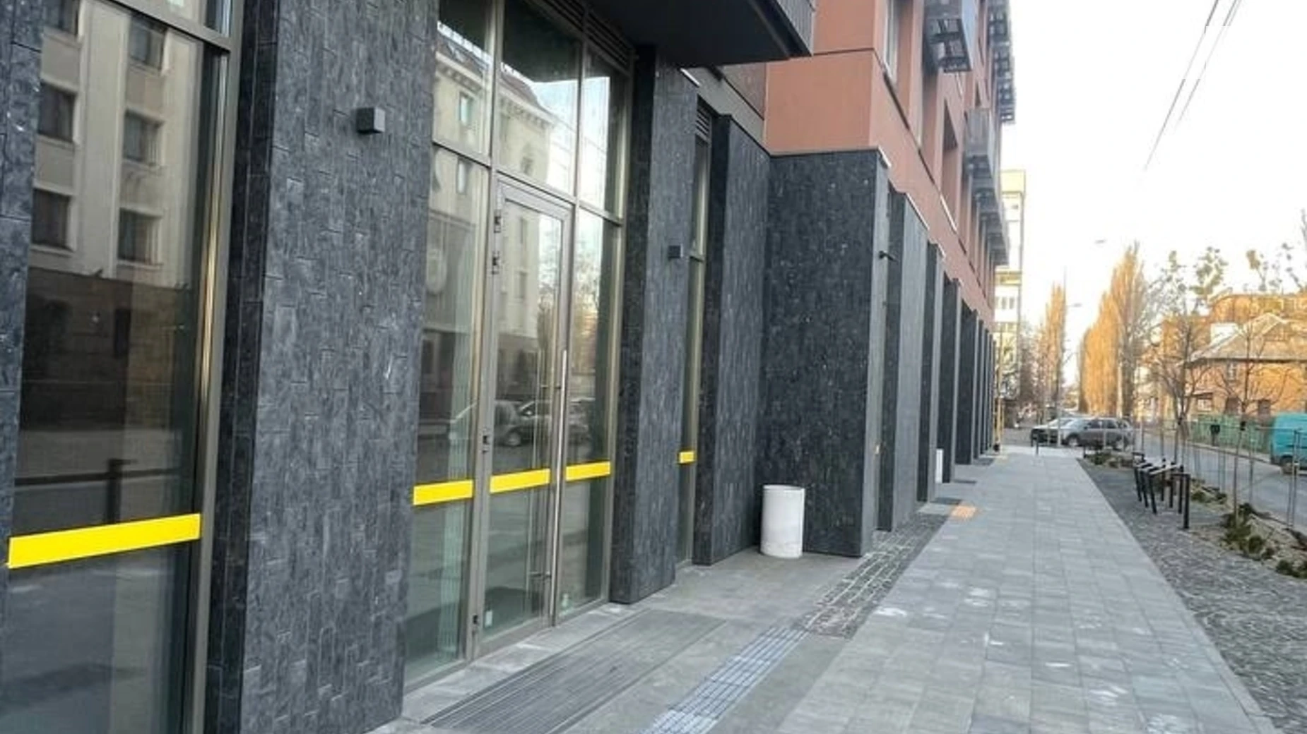 Сдается в аренду помещения свободного назначения 65.9 кв. м в 25-этажном здании, цена: 78000 грн - фото 2