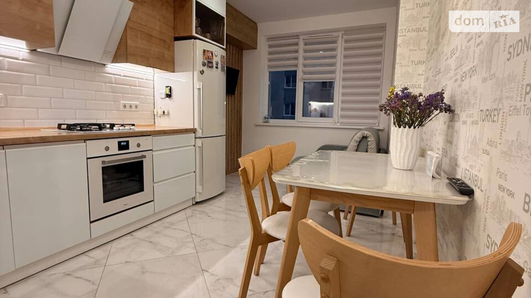 Продается 1-комнатная квартира 42 кв. м в Львове, ул. Вулецкая - фото 2