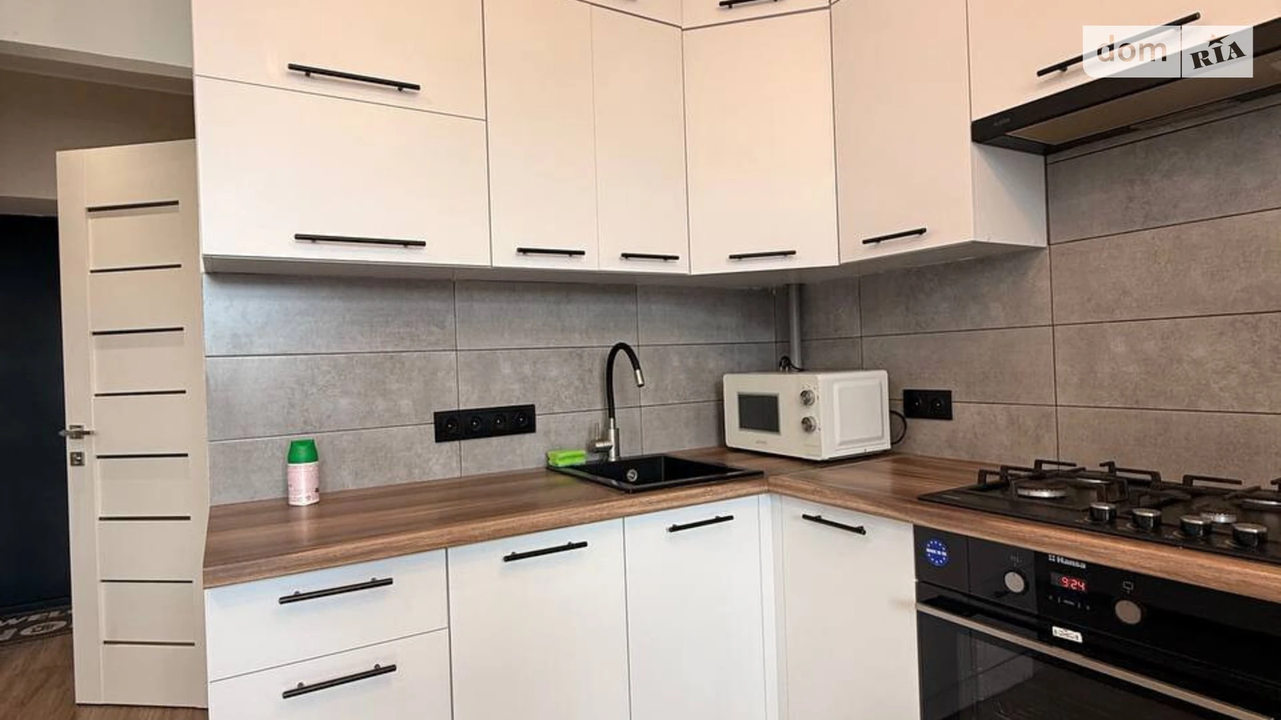 Продается 1-комнатная квартира 42 кв. м в Винниках, ул. Винная Гора - фото 2