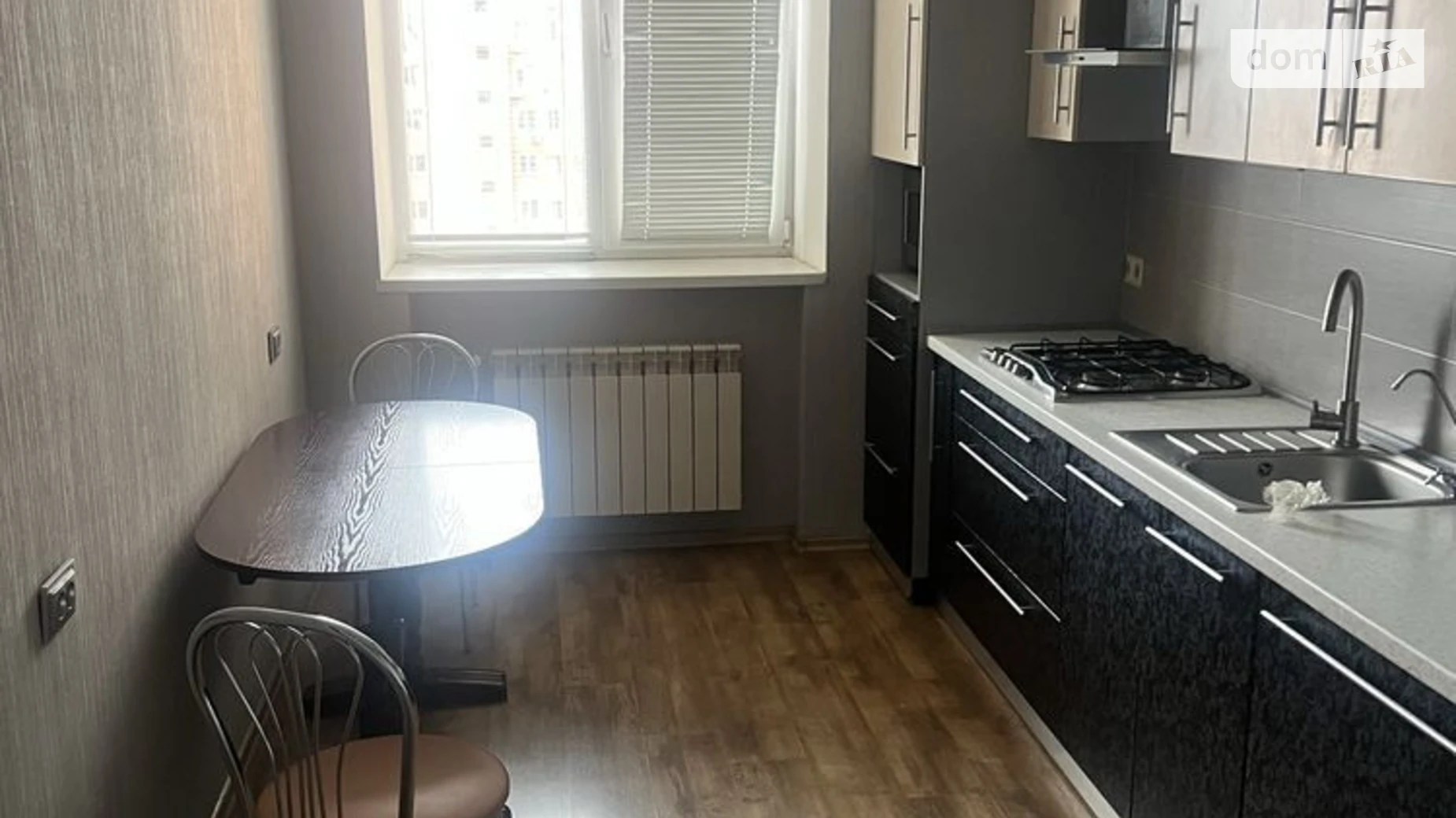 Продается 1-комнатная квартира 54 кв. м в Полтаве, ул. Геннадия Биличенко - фото 2