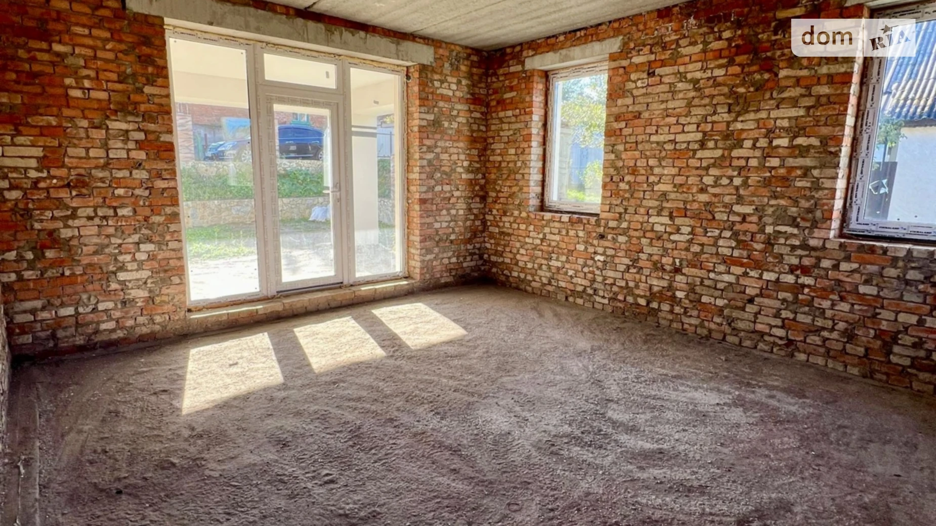 Продается дом на 2 этажа 185 кв. м с бассейном, цена: 143000 $ - фото 4