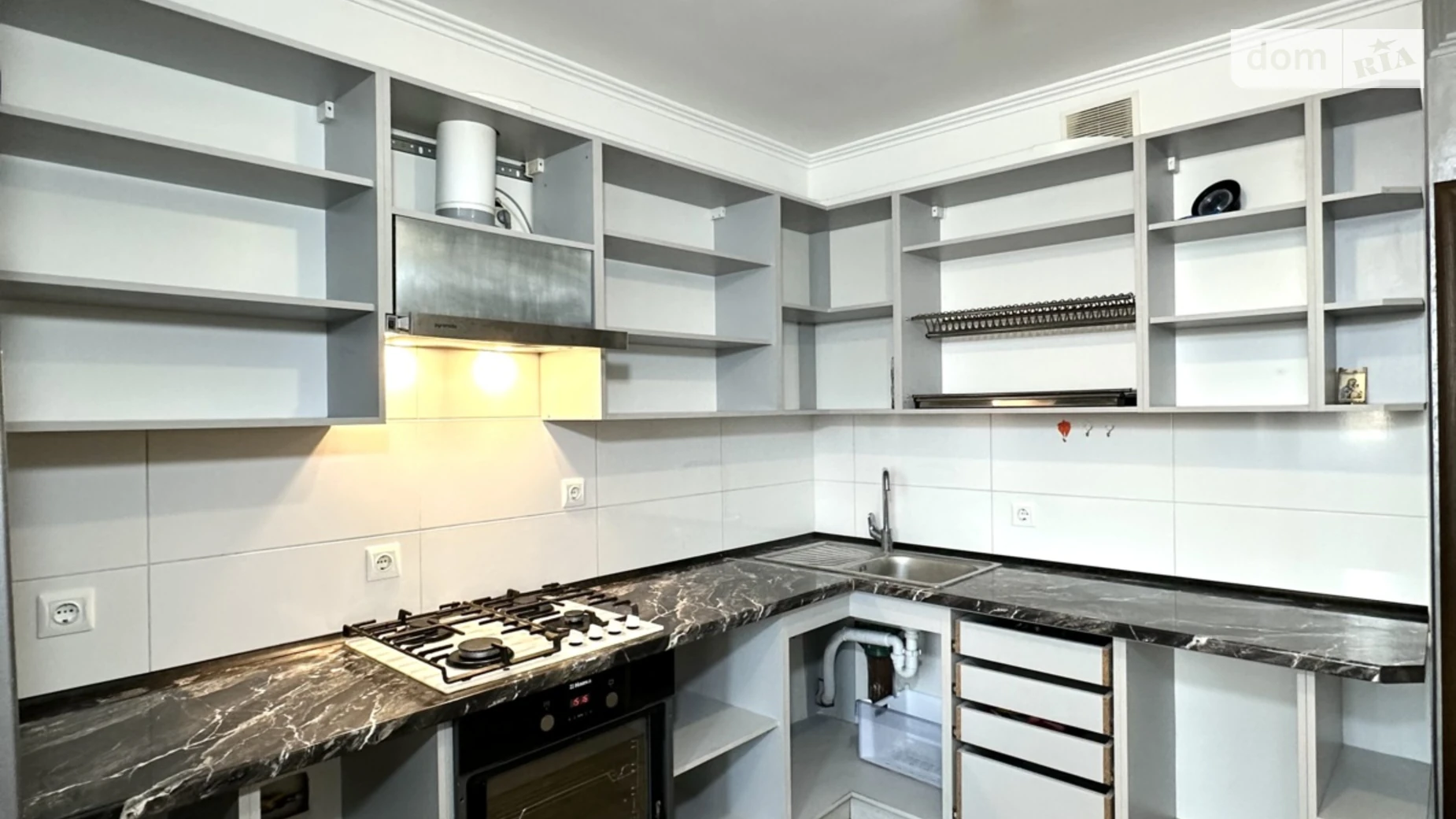 2-комнатная квартира 64 кв. м в Тернополе, ул. Троллейбусная - фото 4