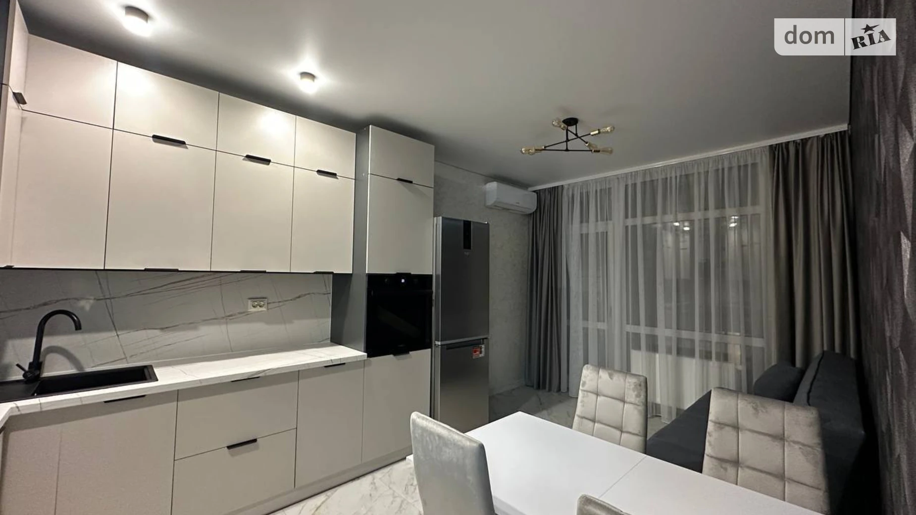 Продается 1-комнатная квартира 40.9 кв. м в Брюховичах, ул. Независимости Украины, 19В - фото 2