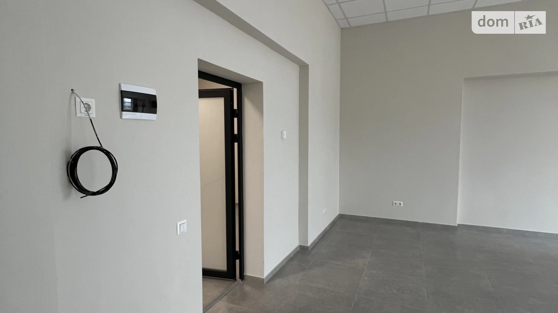 Сдается в аренду офис 55.2 кв. м в бизнес-центре, цена: 552 $ - фото 3