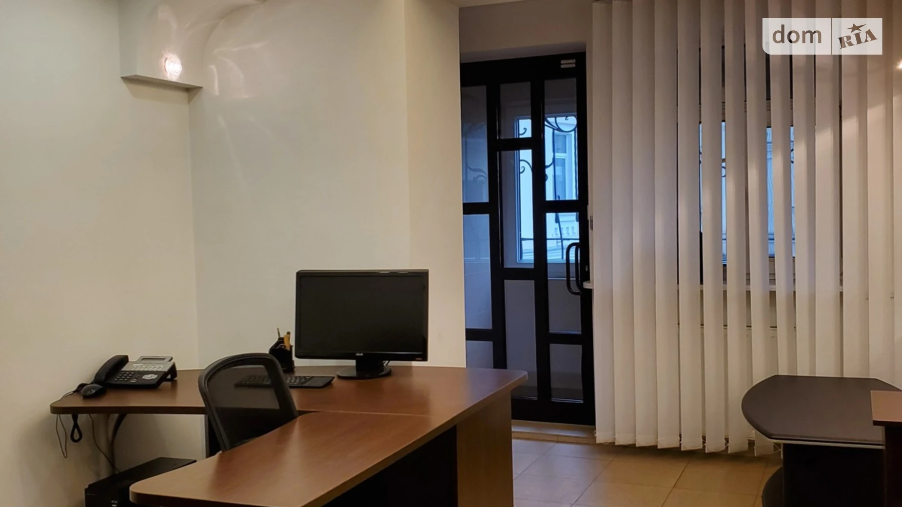 Продается офис 100 кв. м в бизнес-центре, цена: 200000 $ - фото 2