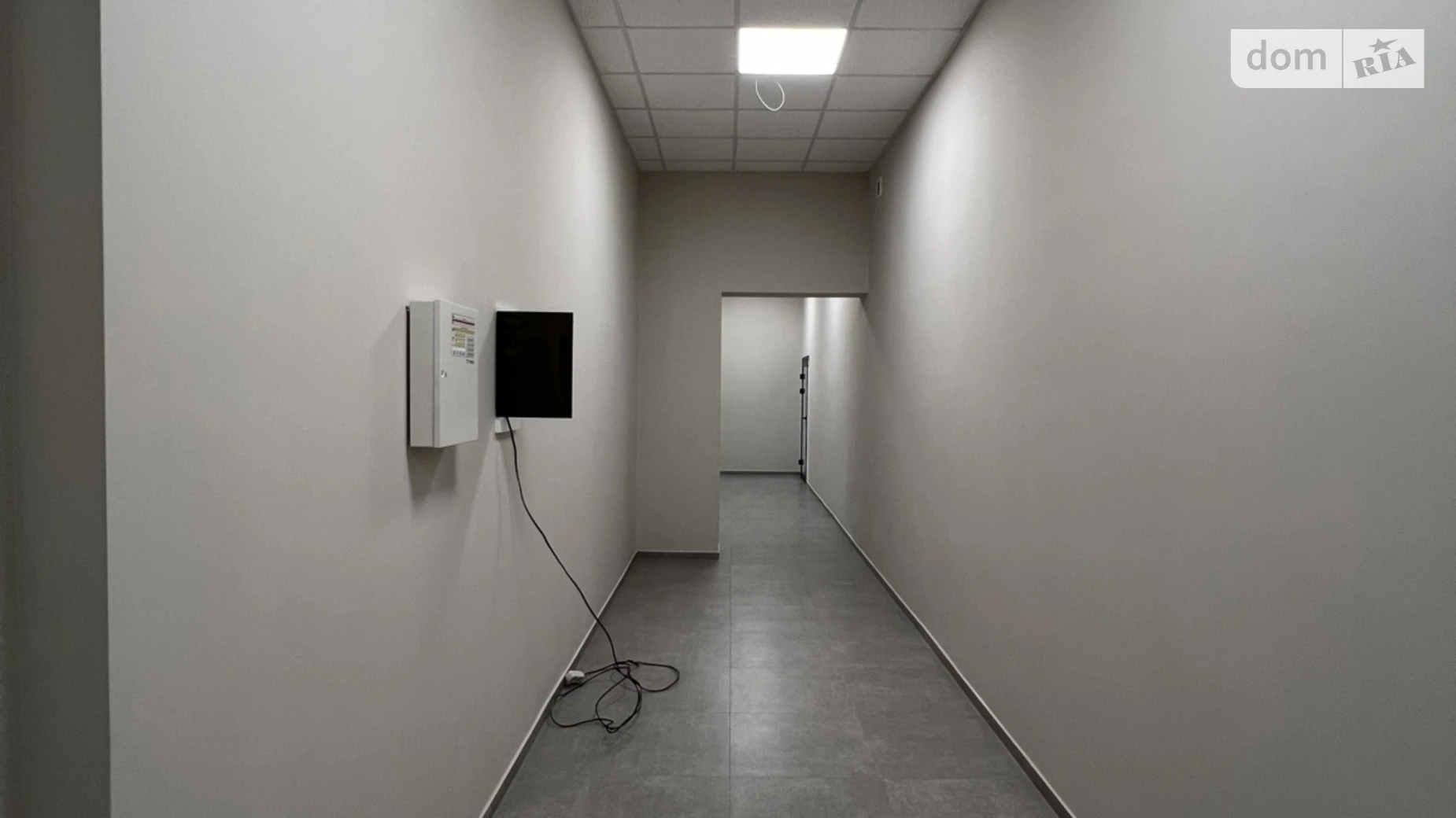 Сдается в аренду офис 55.2 кв. м в бизнес-центре, цена: 552 $ - фото 5
