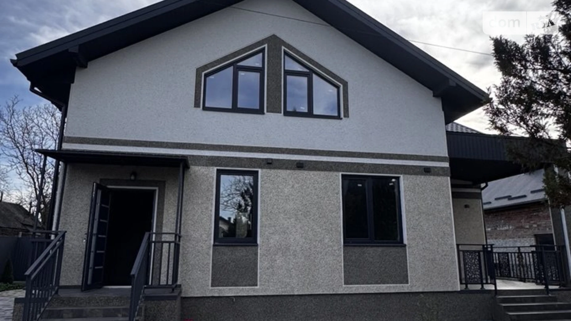 Продается дом на 2 этажа 185 кв. м с бассейном, цена: 149000 $ - фото 2